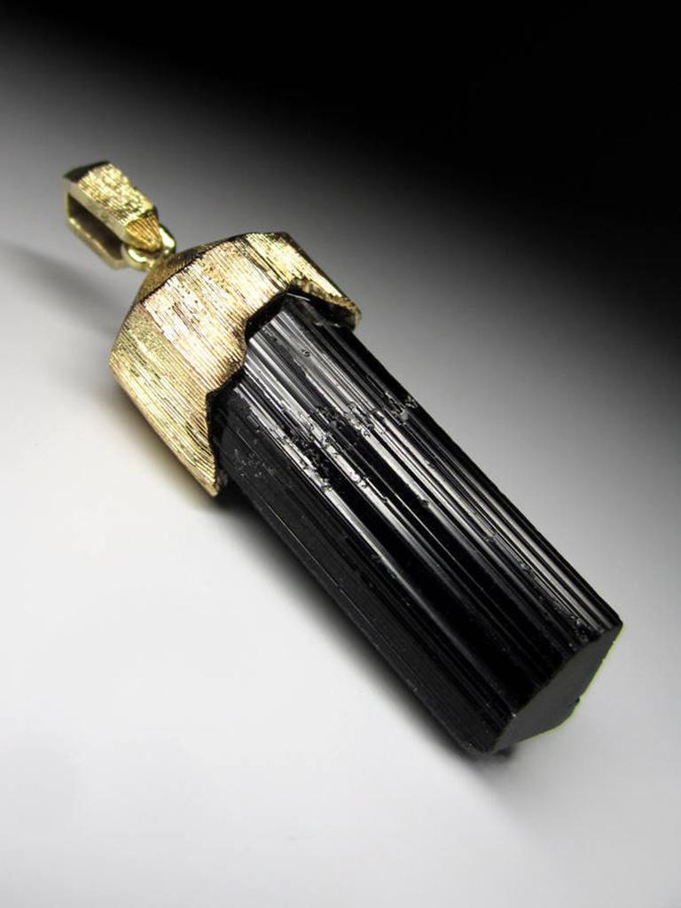 Black Tourmaline Schorl Gold Pendant Natural Crystal Healing Midnight For Sale 4