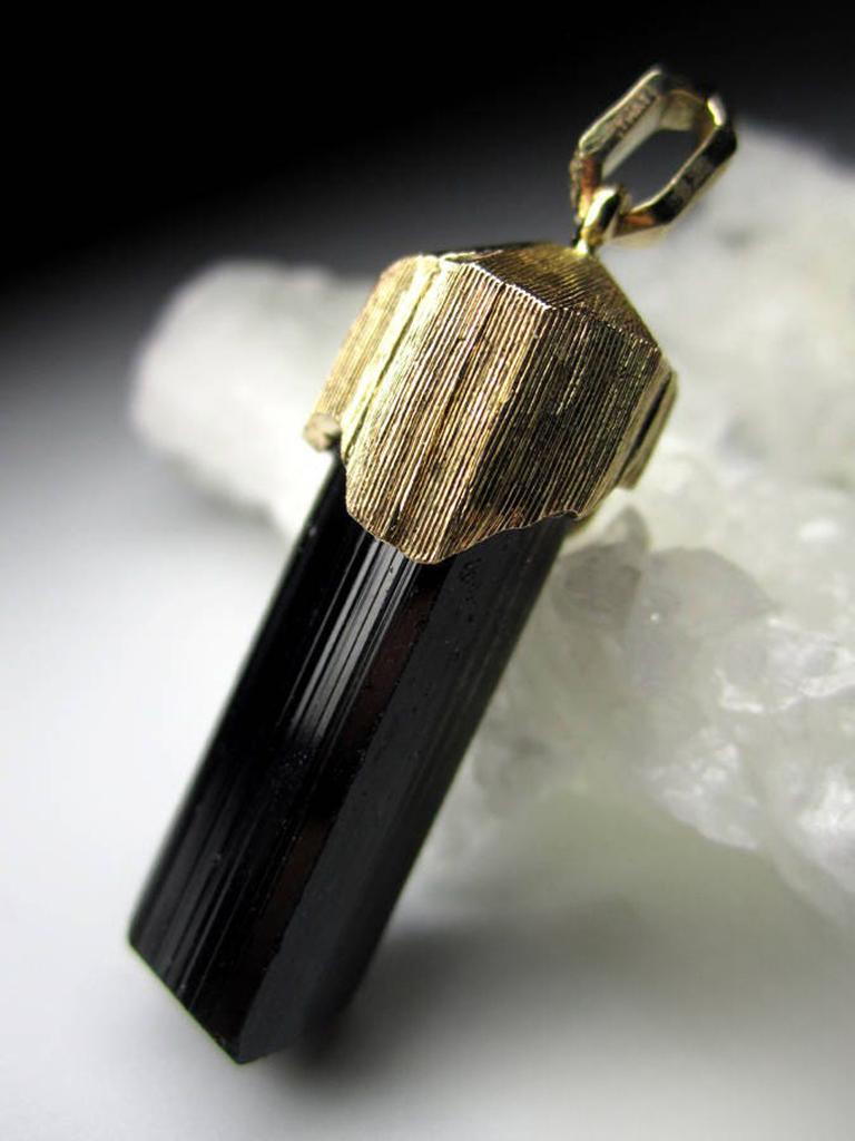 Black Tourmaline Schorl Gold Pendant Natural Crystal Healing Midnight For Sale 5