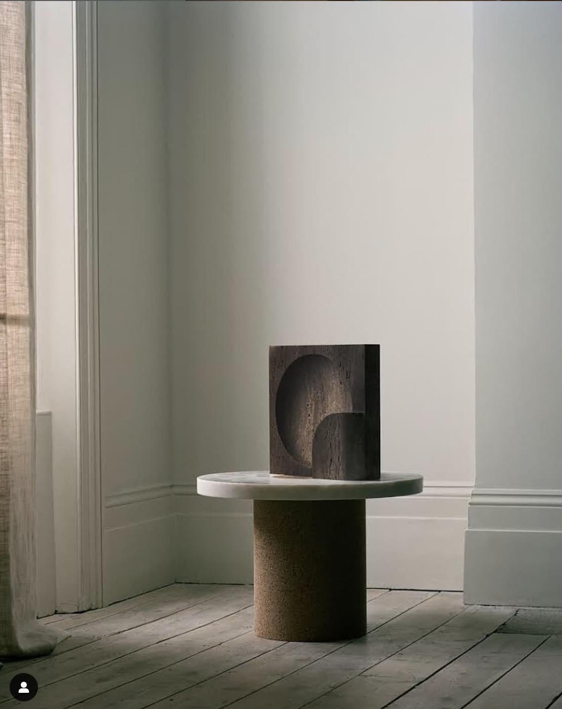 Aplique en bloque de travertino negro de Henry Wilson en Nuevo estado para la venta en Geneve, CH
