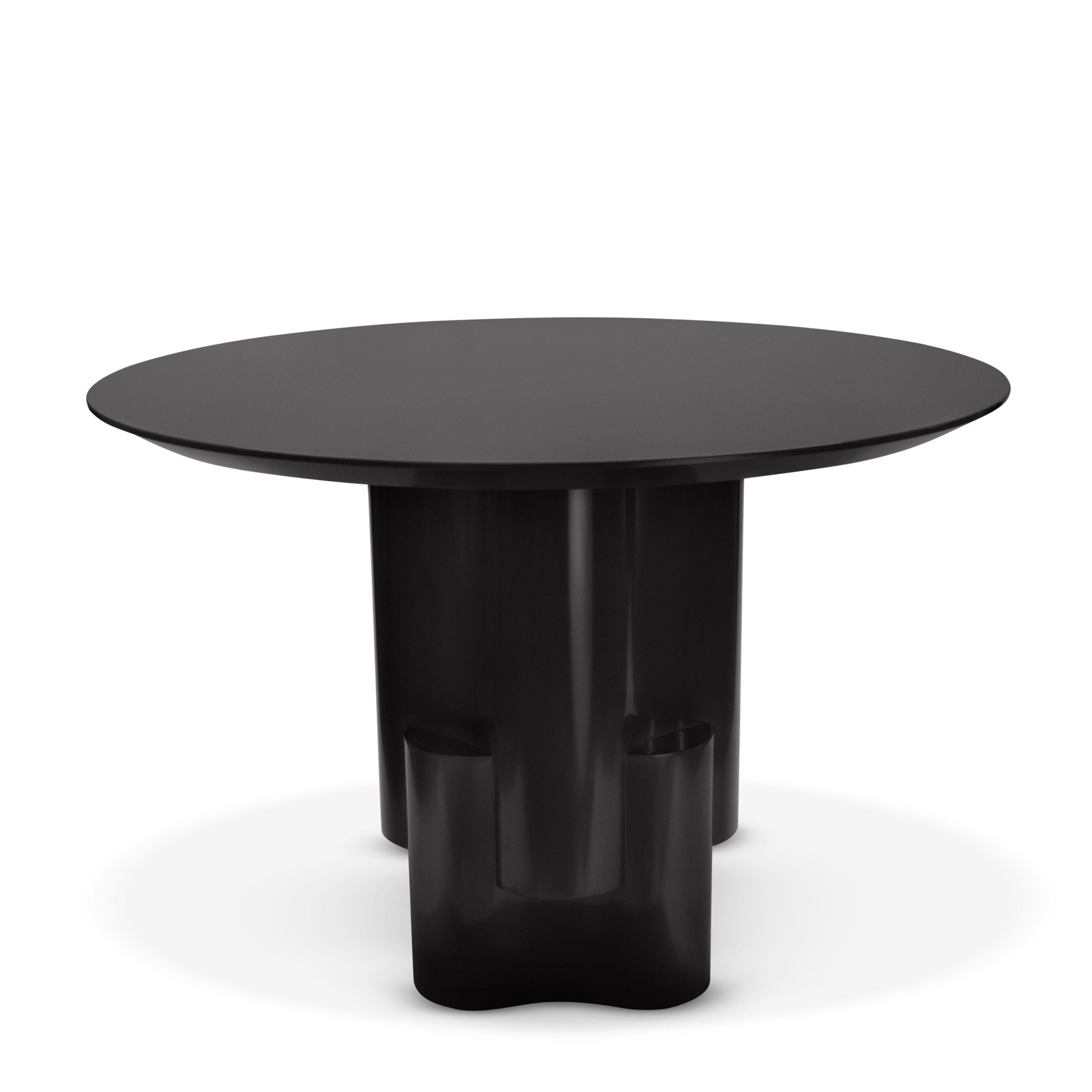 Black Lacquered Tsugime Pedestal Table by Chapter & Verse In New Condition For Sale In Brooklyn, NY