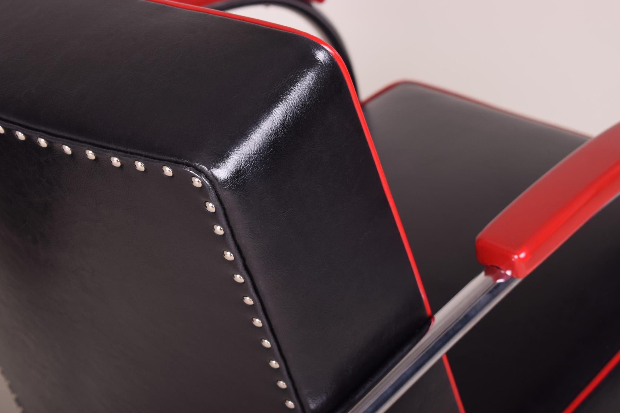 Czech Black Tubular Steel Cantilever Armchair, Chrome, New Leather and Upholstery For Sale