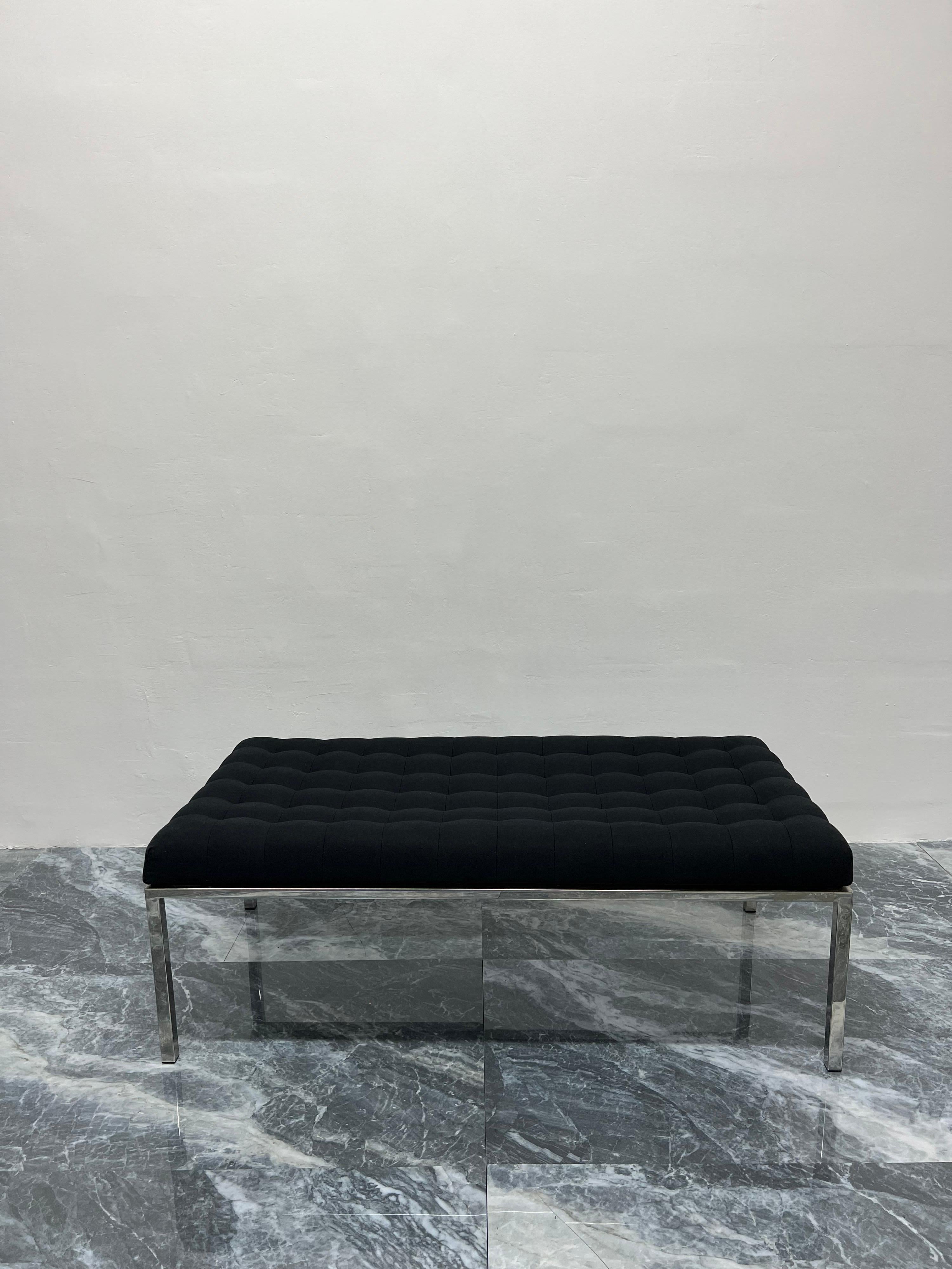 Black Tufted Canvas Museum Bench by Metropolitan Furniture, 1986 In Good Condition For Sale In Miami, FL