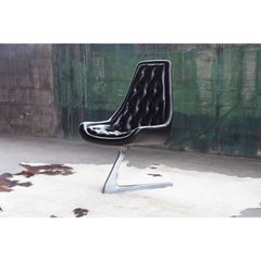 Vladimir Kagan Sculpta fauteuil pivotant en forme de licorne touffeté noir « Star Trek », 1966