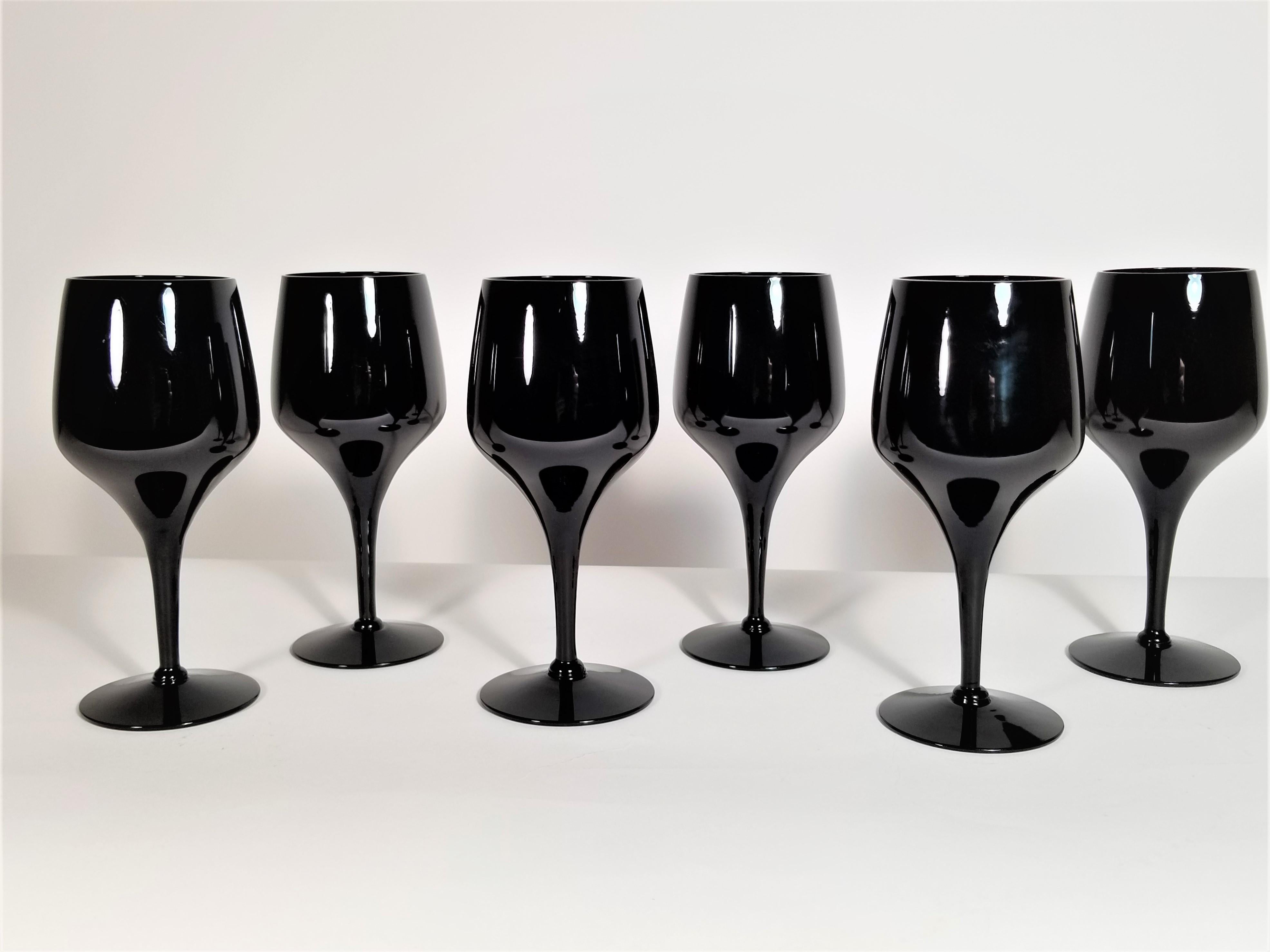Black glass tulip 1970s 1980s midcentury silhouette. Set of six.
Excellent condition.