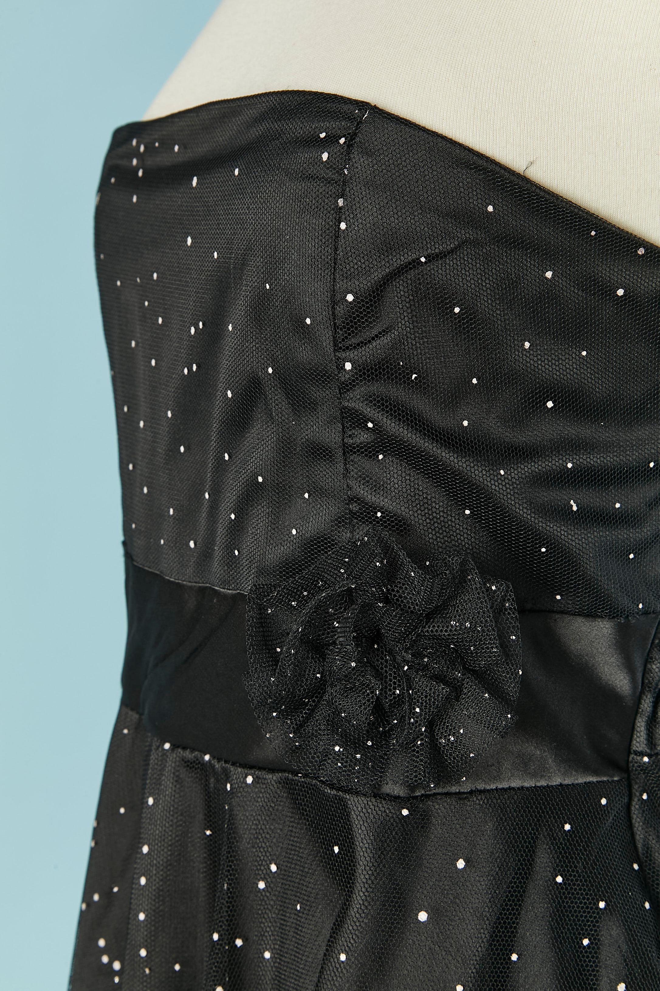 Negro  tul  Vestido bustier de lunares blancos DOLCE & GABBANA en Excelente estado para la venta en Saint-Ouen-Sur-Seine, FR
