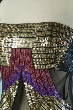 Tul negro, gasa y  vestido de noche con corpiño bordado de lentejuelas  MATTIOLO