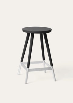 Tabouret Tupp noir par Storängen Design