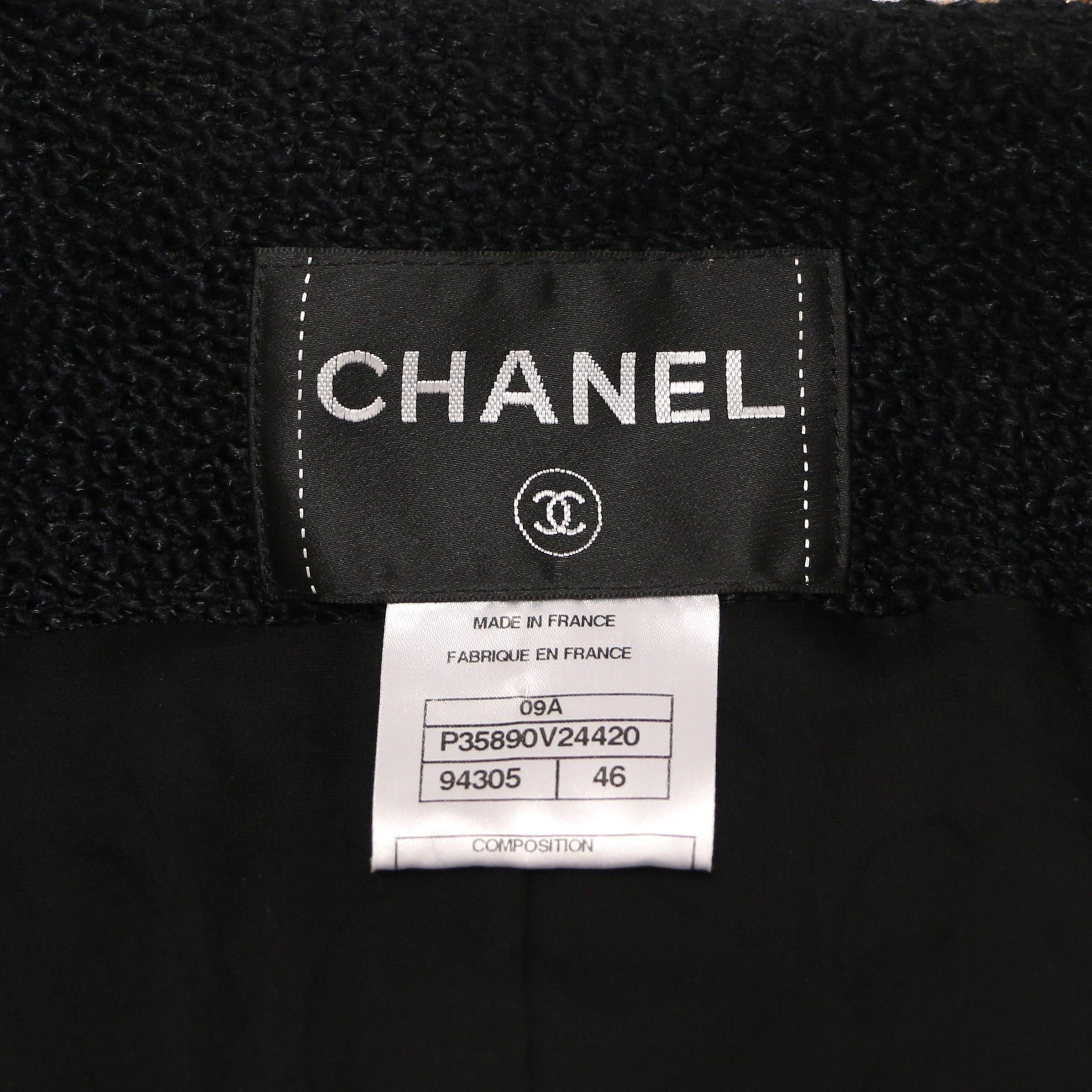 Black tweed and Gold Chanel jacket For Sale 6