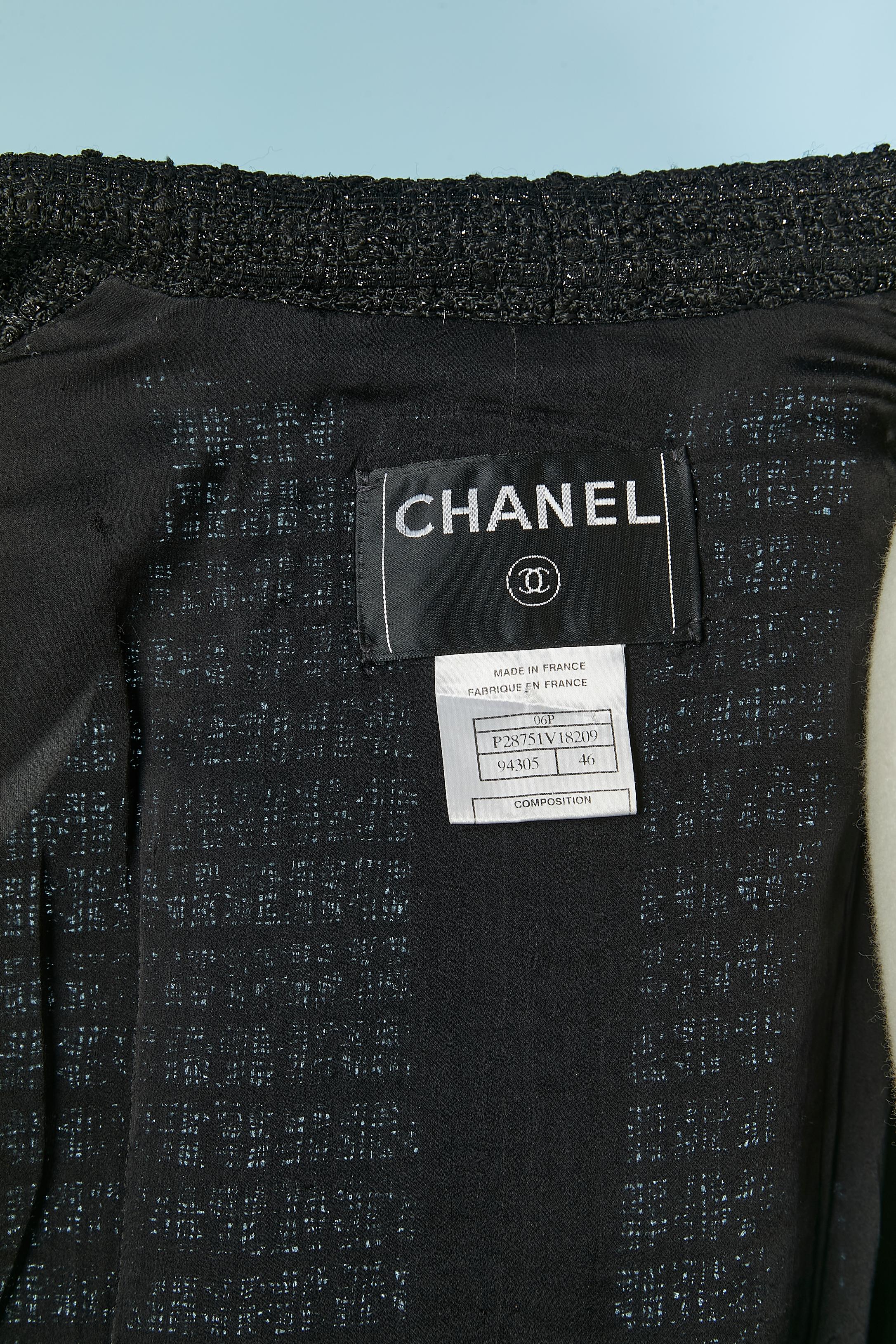 Giacca in tweed nero e nylon con bordo a catena Chanel in vendita 5