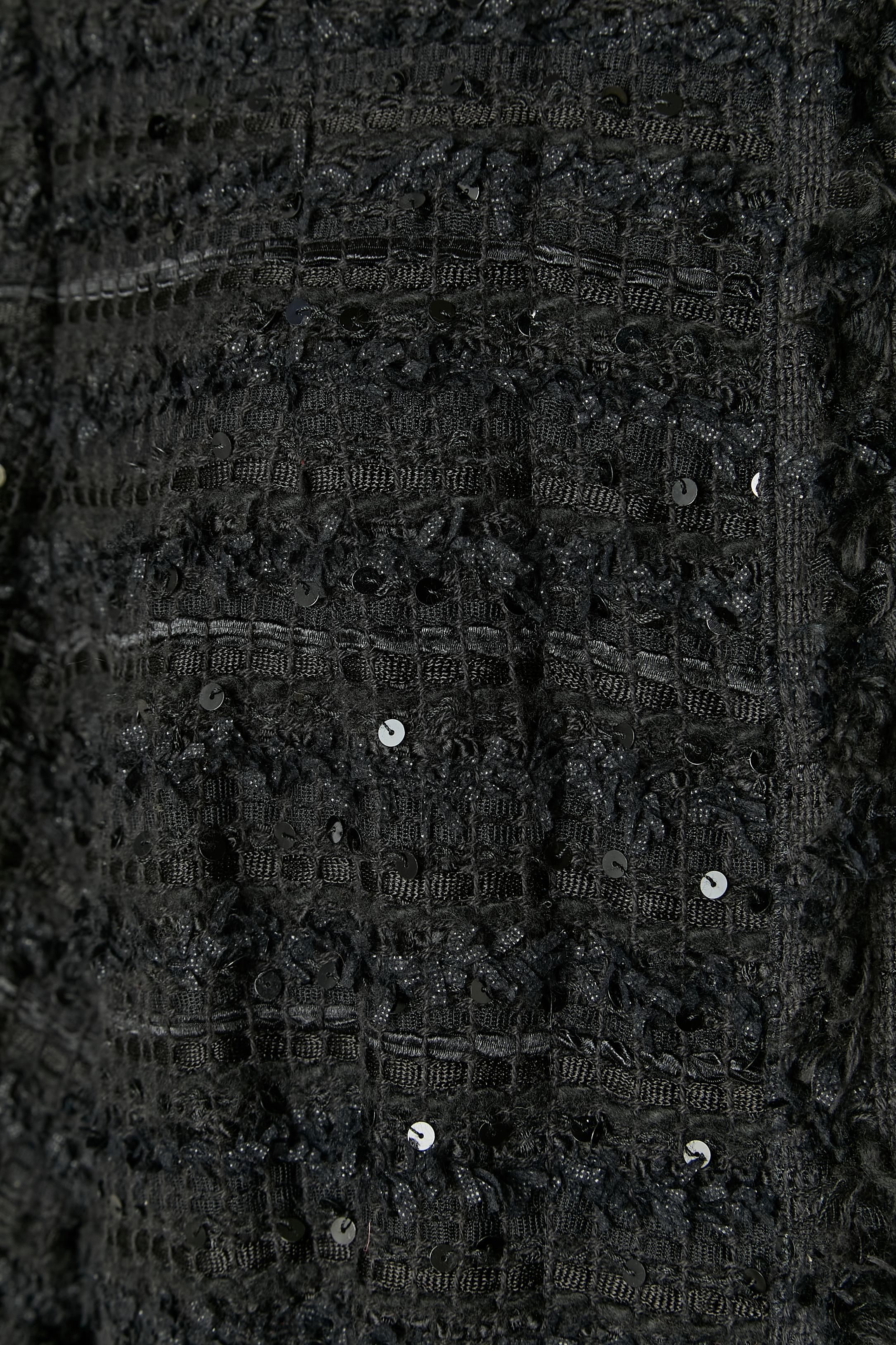 Chaqueta de tweed negro y lentejuelas borde a borde CHANEL Negro en venta