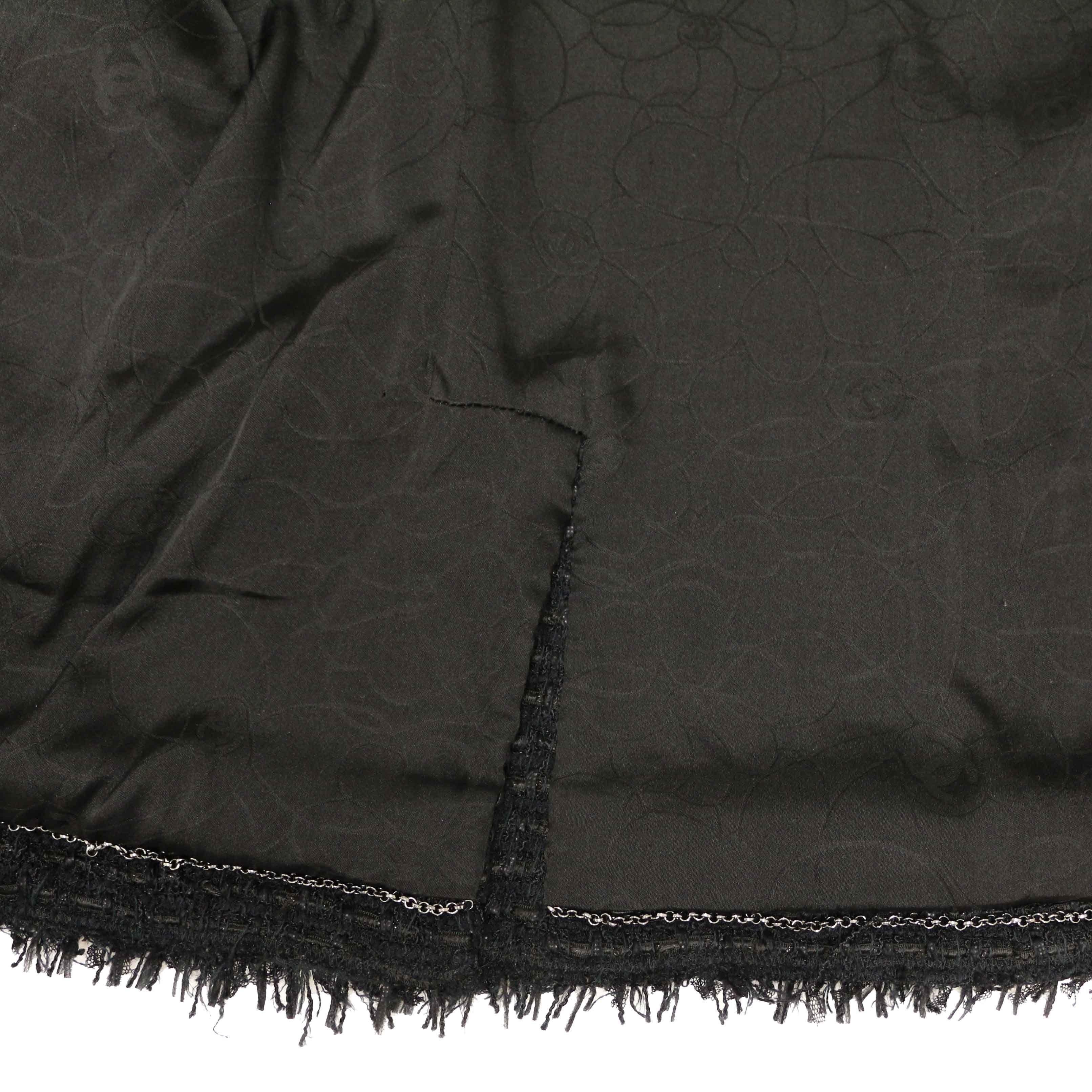 Black Tweed CHANEL Jacket Size 42FR For Sale 5