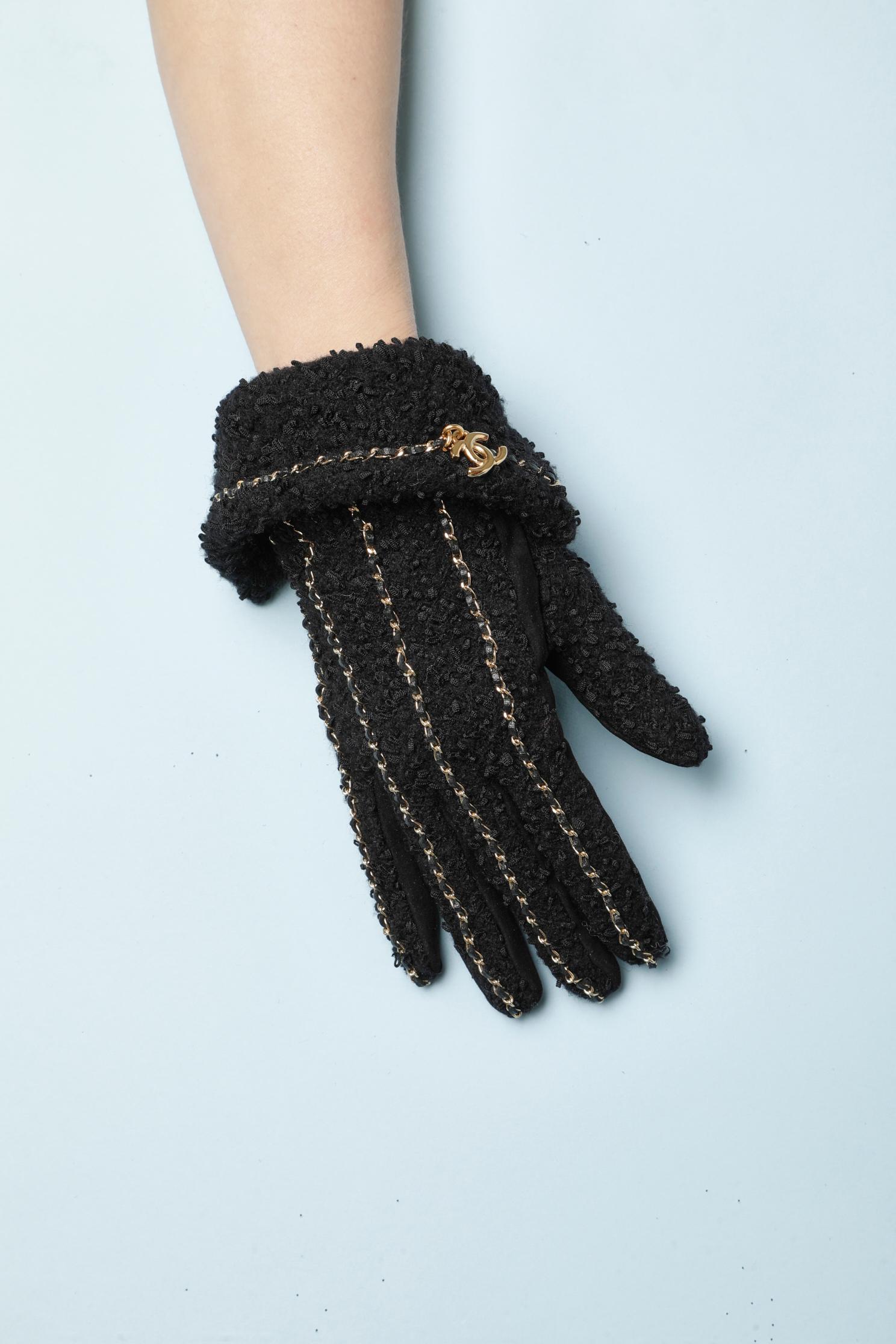 Black tweed gloves with gold metal chain and logo Chanel  In New Condition In Saint-Ouen-Sur-Seine, FR