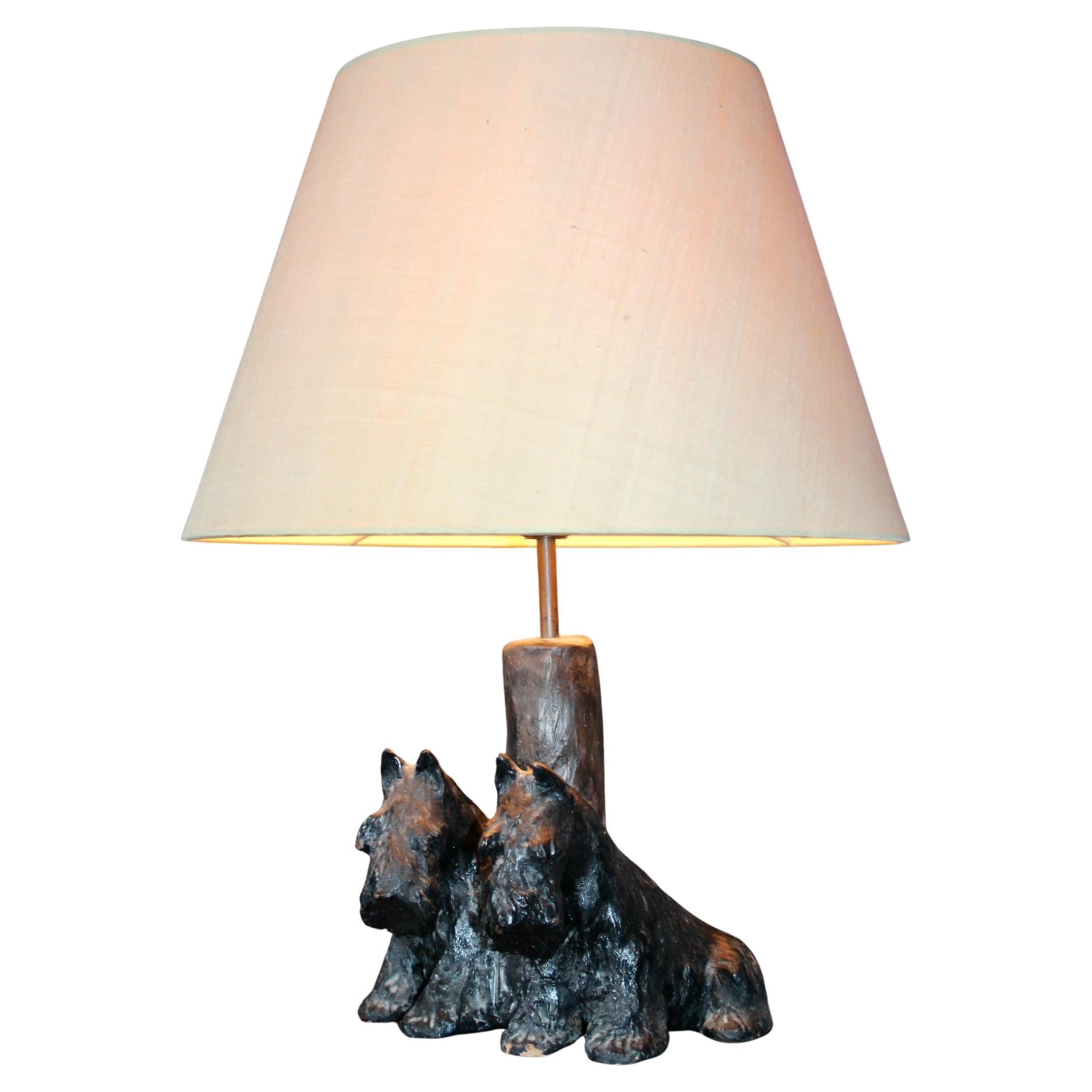 black two dogs terracotta table lamp For Sale
