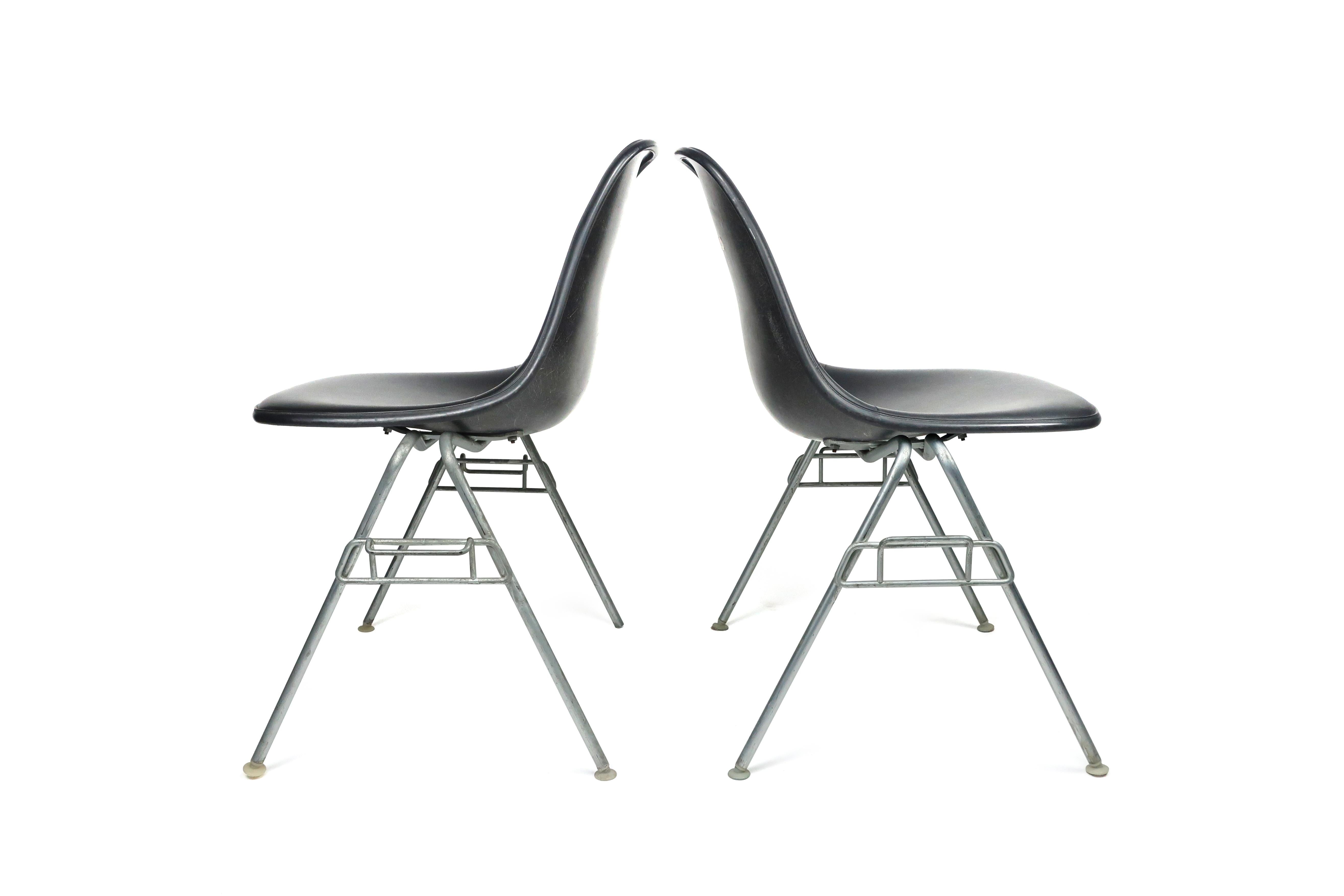 Ray & Charles Eames created the Stacking side chair (DSS) in response to demands for a lightweight, stacking chair that could be set up quickly for seating large groups and, at the same time, be stored easily.
The chairs can be arranged in straight