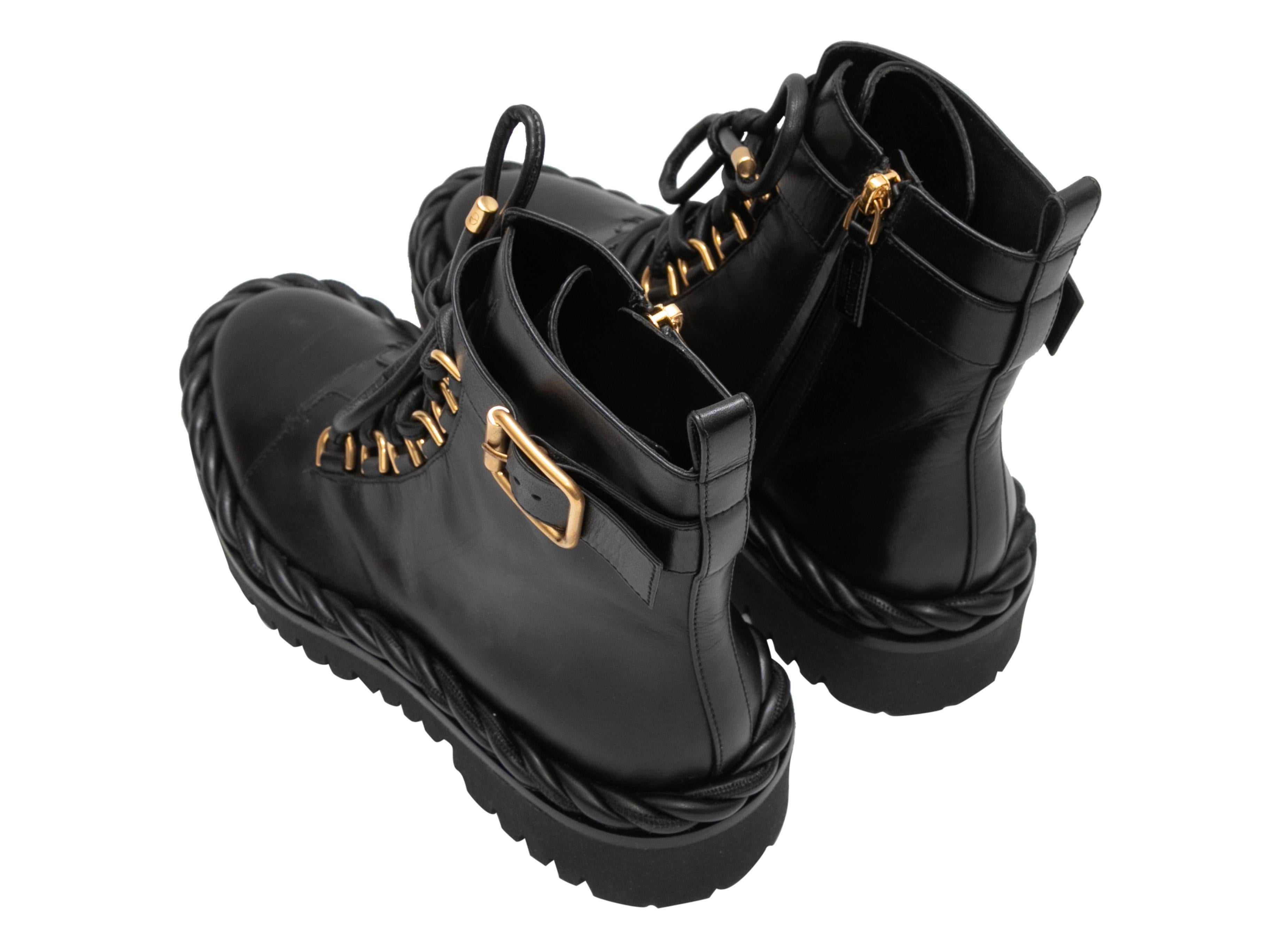 Schwarze Valentino Combat Stiefel aus Leder in Schwarz Größe 37,5 im Zustand „Gut“ im Angebot in New York, NY