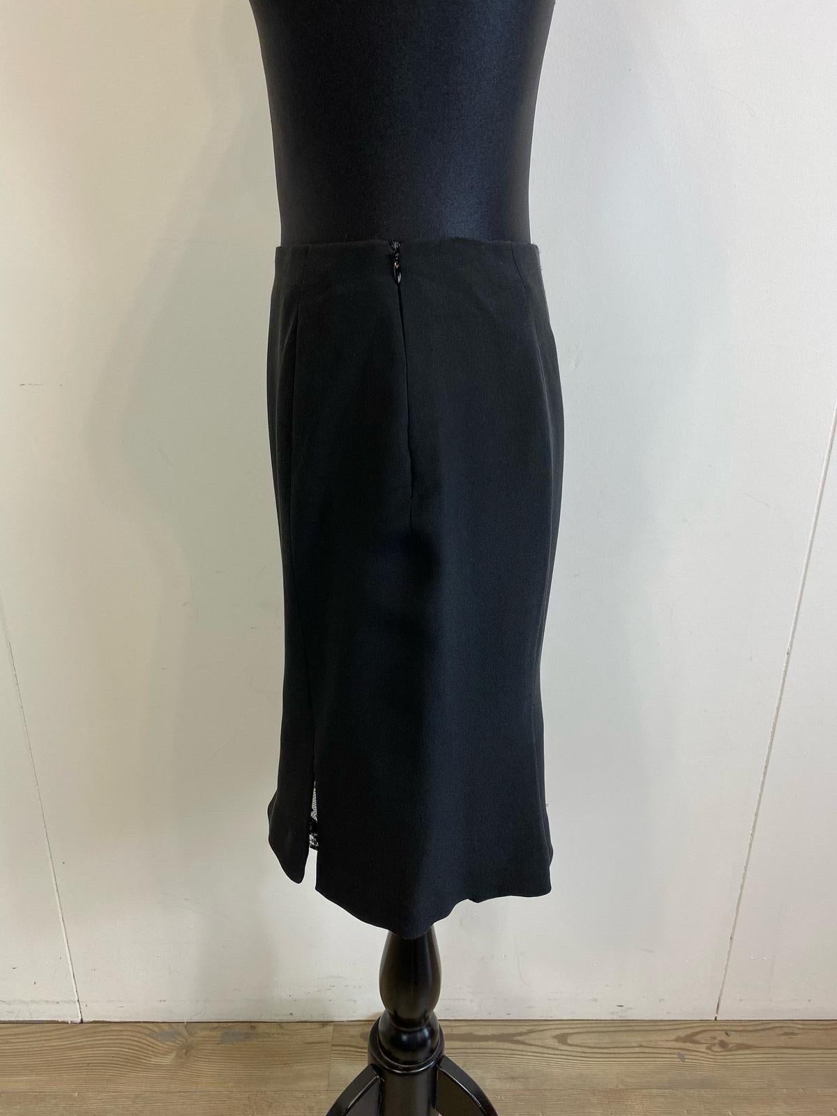 Black Valentino miniskirt. In Excellent Condition For Sale In Carnate, IT