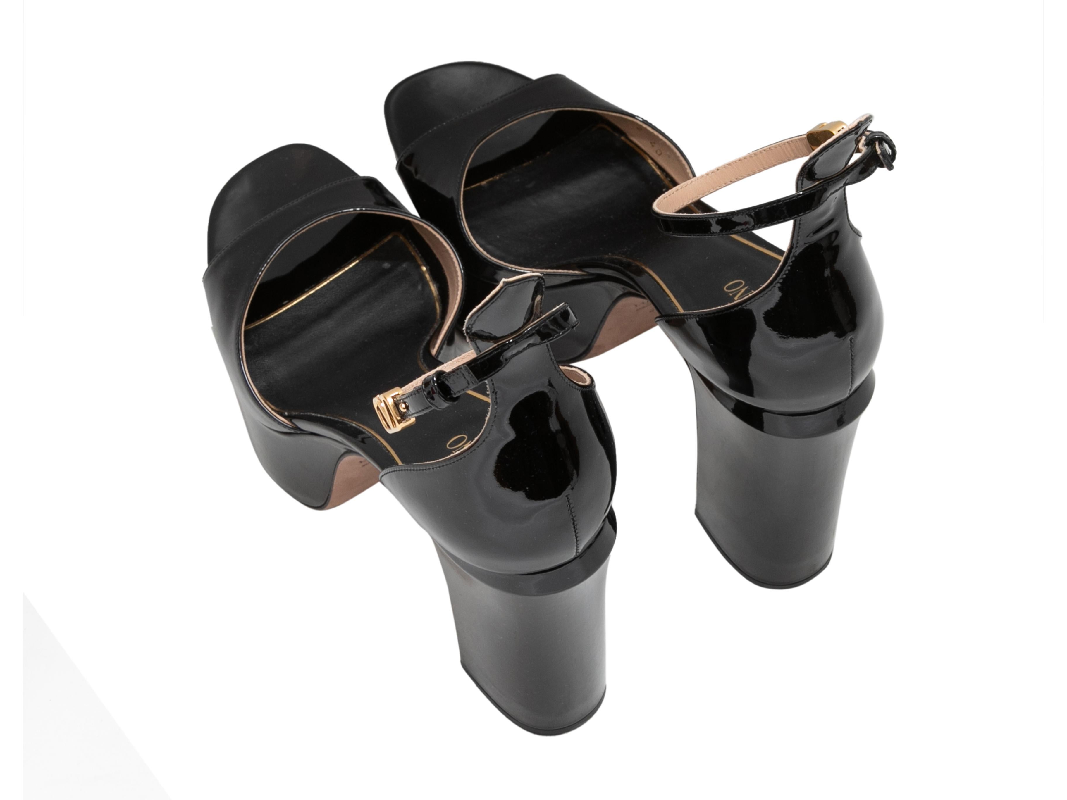 Women's Black Valentino Patent Tan-Go 155 Platform Sandals Size 40 For Sale