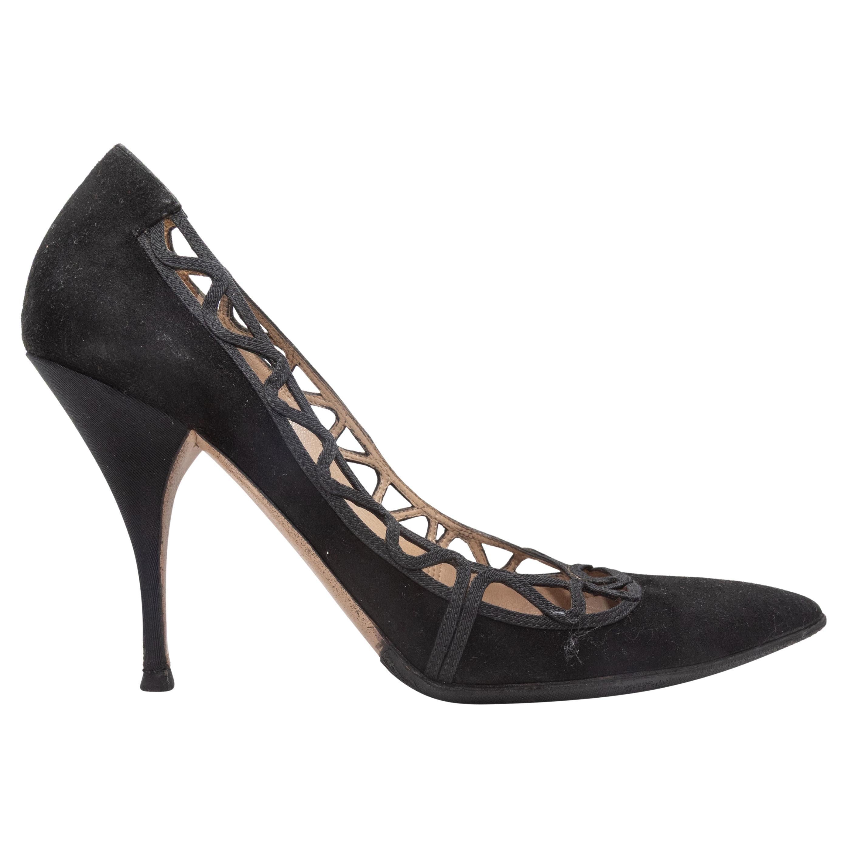 Black Valentino Pointed-Toe Suede Grosgrain-Trimmed Pumps Size 40 For Sale