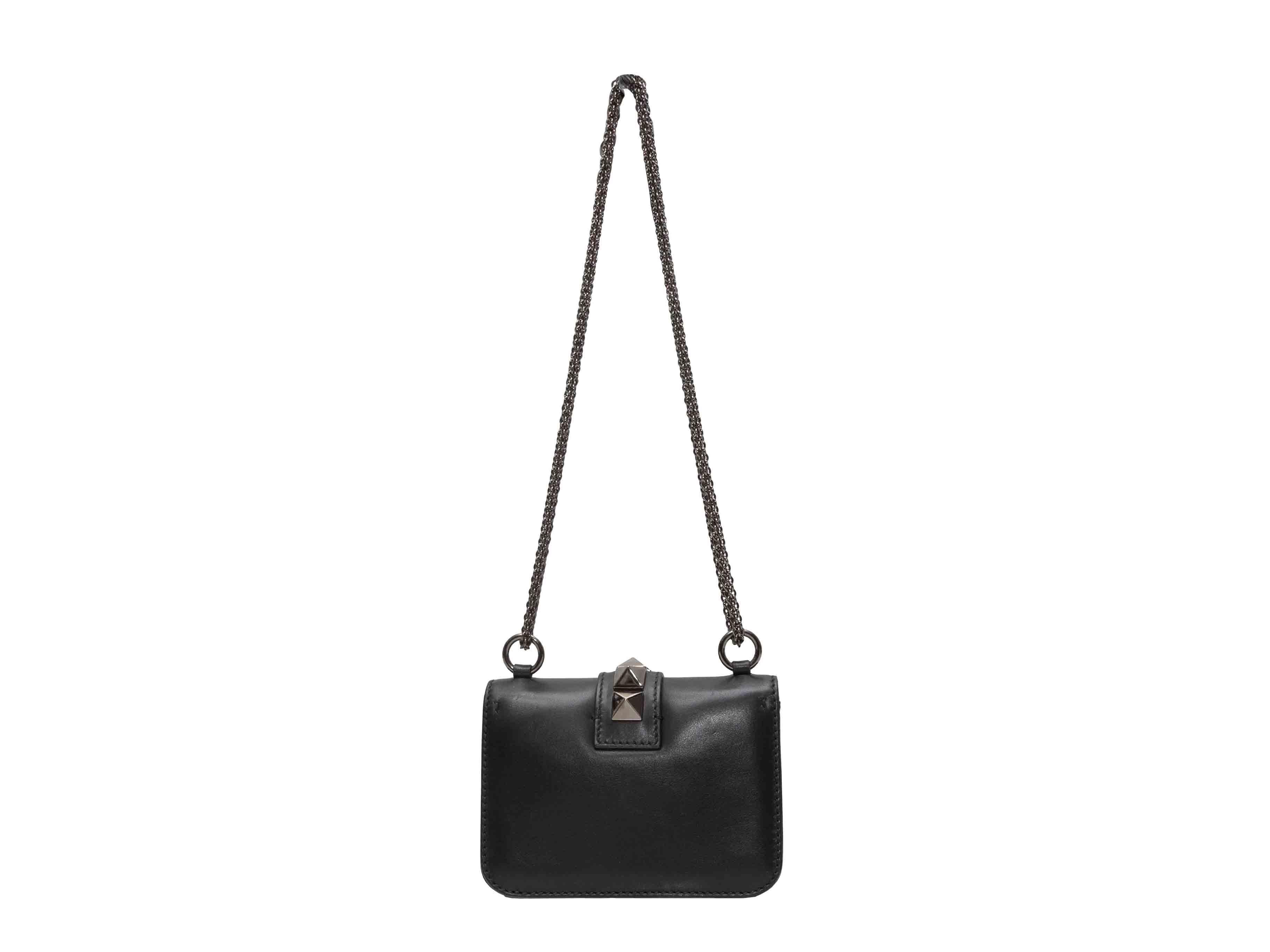 Schwarze Valentino Kleine Rockstud Umhängetasche im Zustand „Gut“ im Angebot in New York, NY