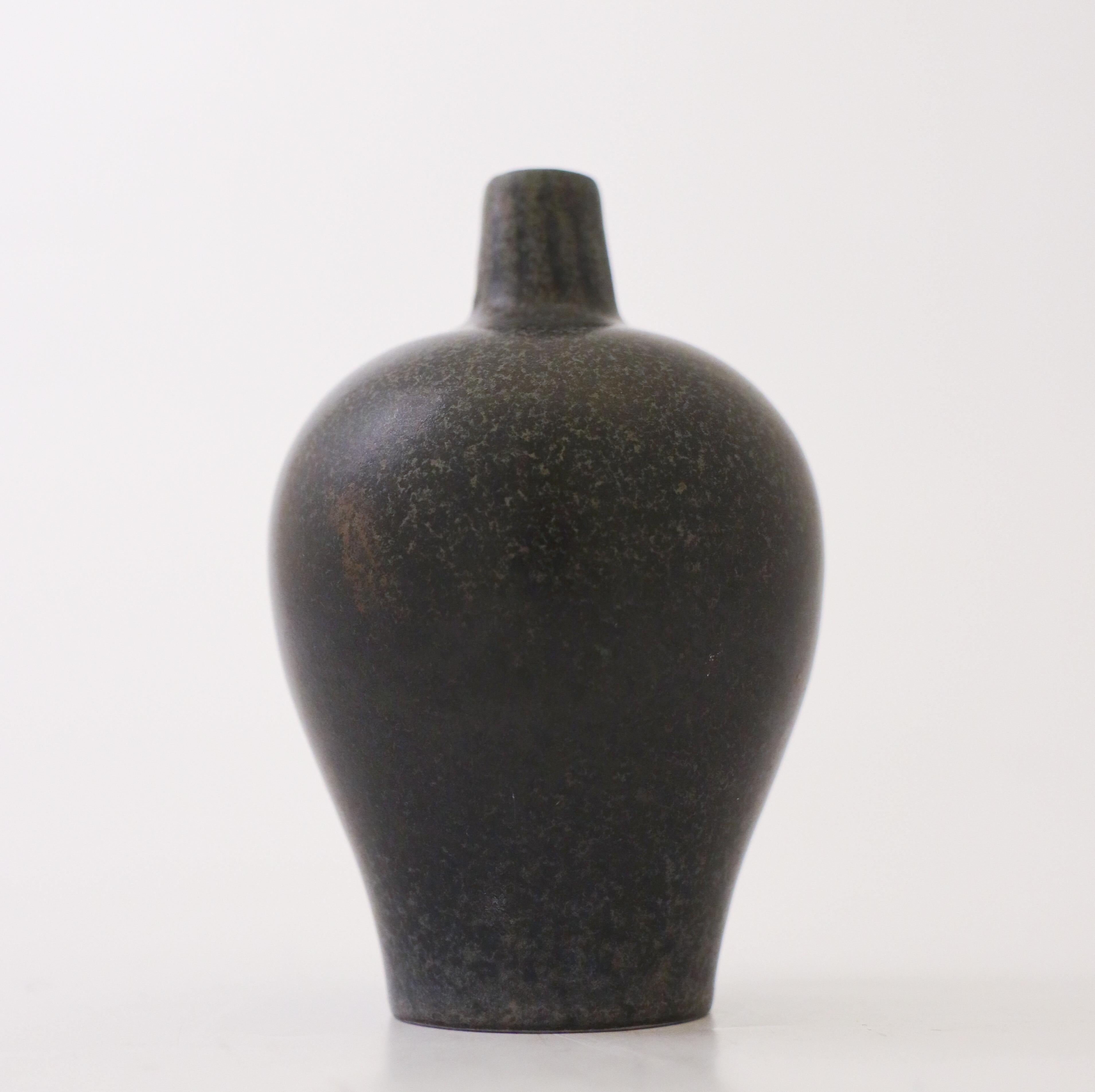 Swedish Black Vase, Gunnar Nylund, Rörstrand, Scandinavian Mid-Century Vintage For Sale