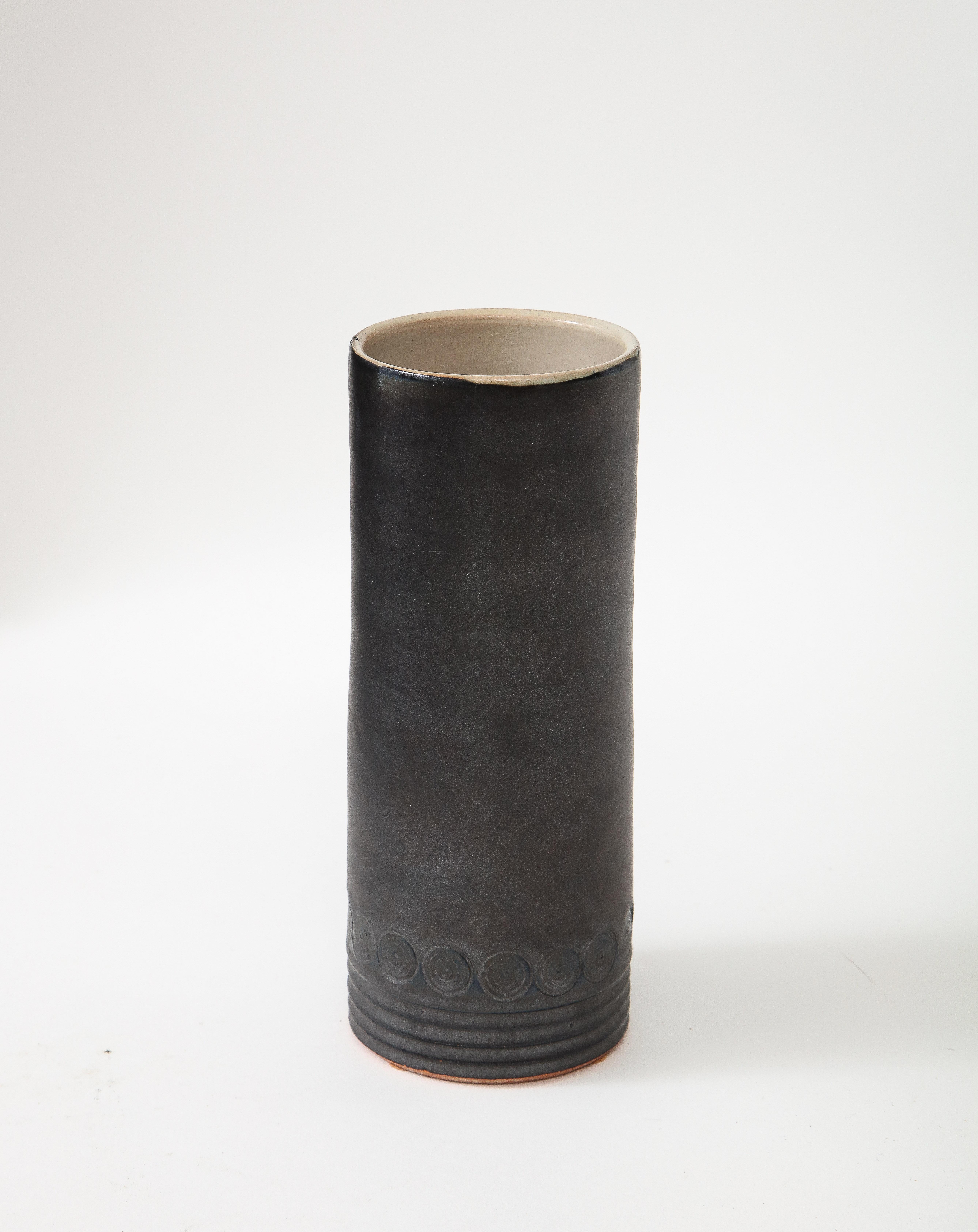 Black Vase with White Interior, Incised Circle & Line Decoration, France, c. 195 For Sale 1