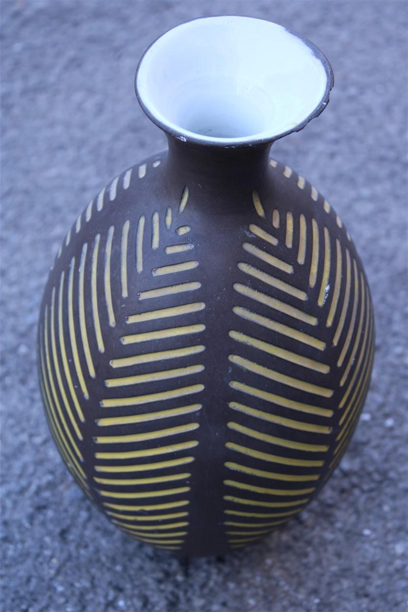 Black vase Zaccagnini Italian Artis midcentury design.