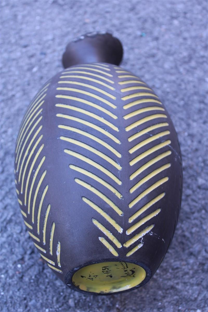 Black Vase Zaccagnini Italian Artis Midcentury Design In Good Condition For Sale In Palermo, Sicily