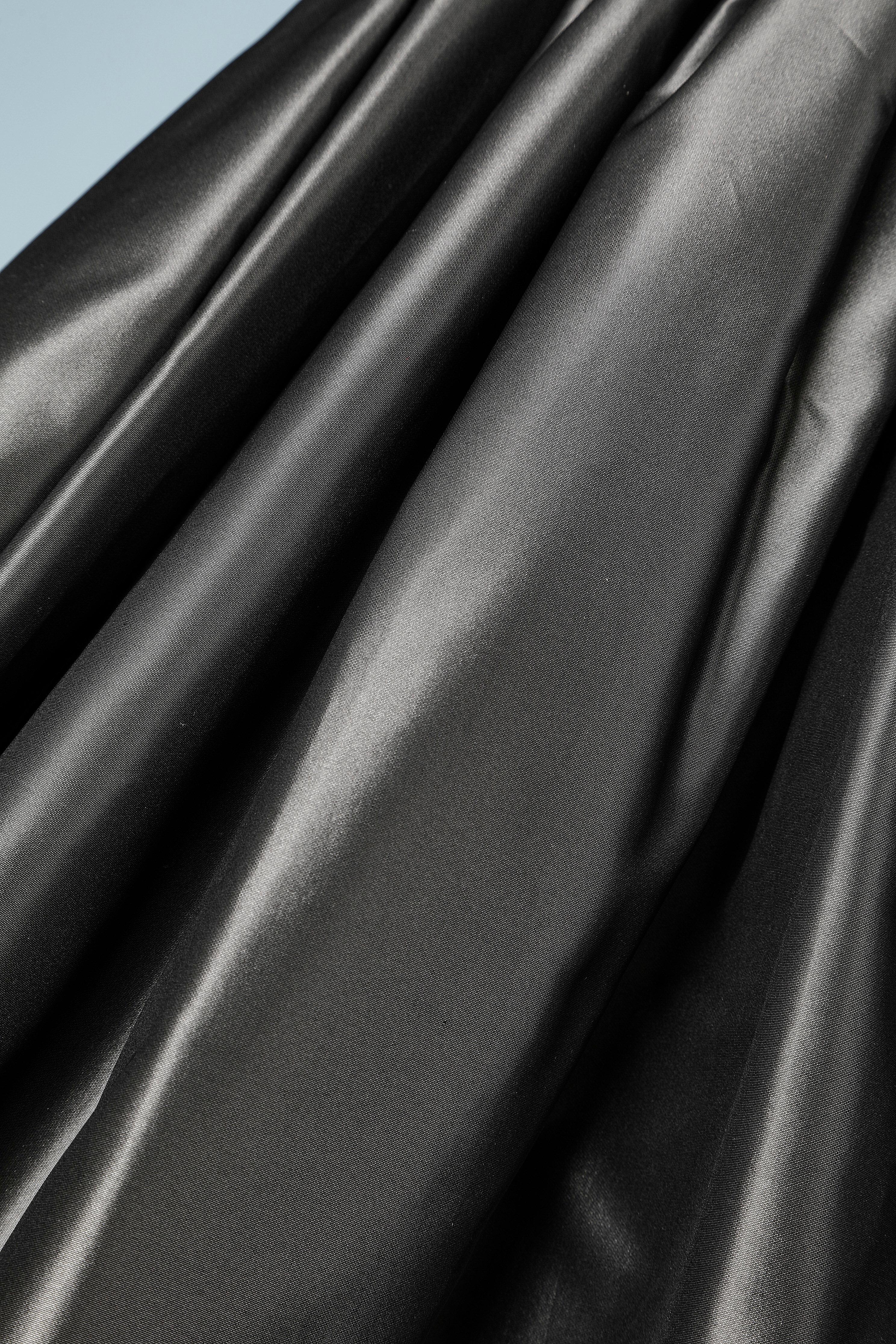 Black velvet and grey silk long skirt with gather Christian Dior Boutique In Excellent Condition In Saint-Ouen-Sur-Seine, FR
