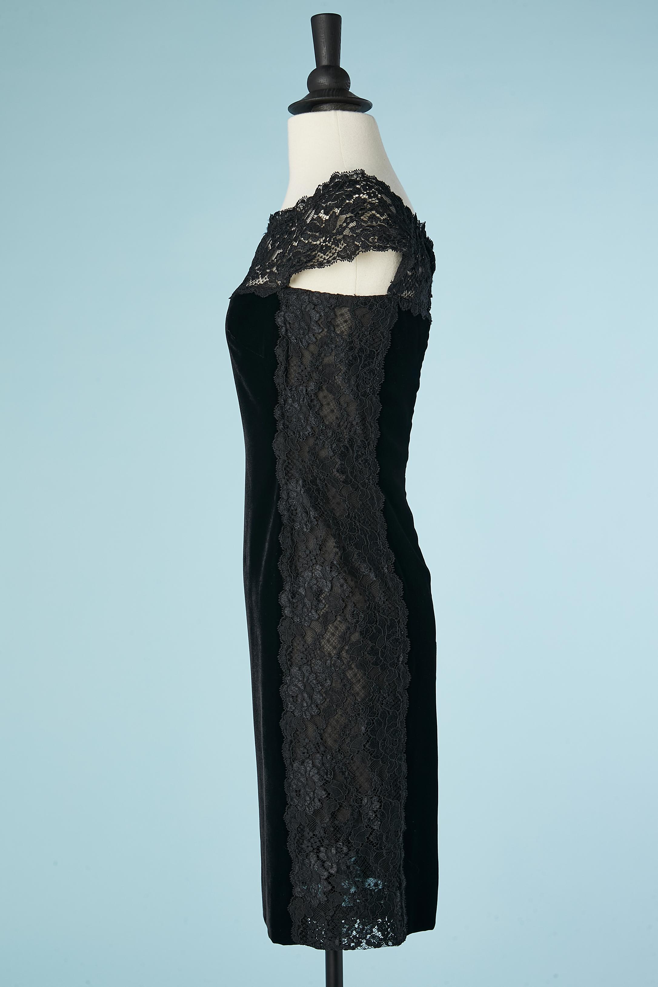 Women's Black velvet and lace cocktail dress Loris Azzaro Circa 1980's  For Sale