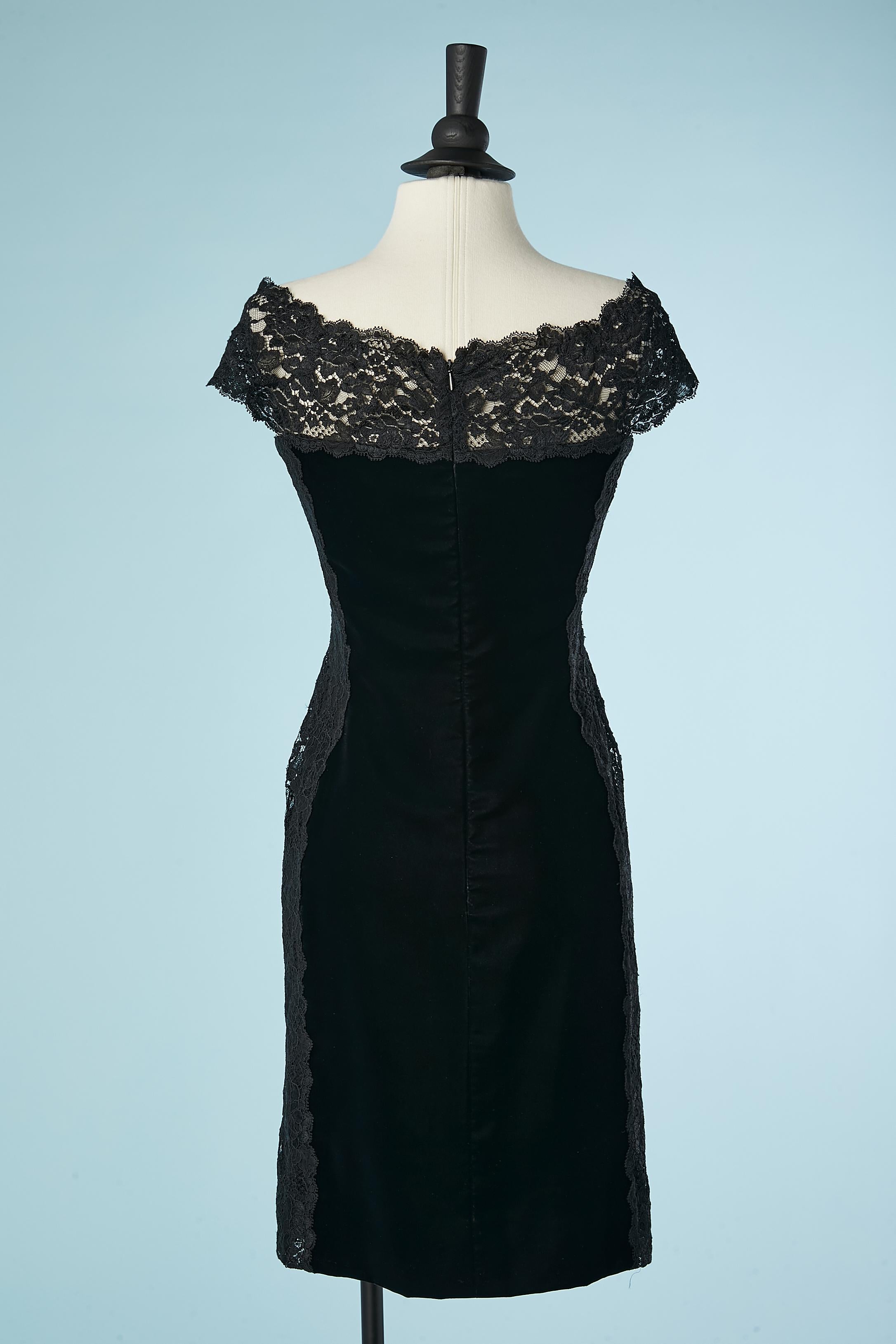 Black velvet and lace cocktail dress Loris Azzaro Circa 1980's  For Sale 1