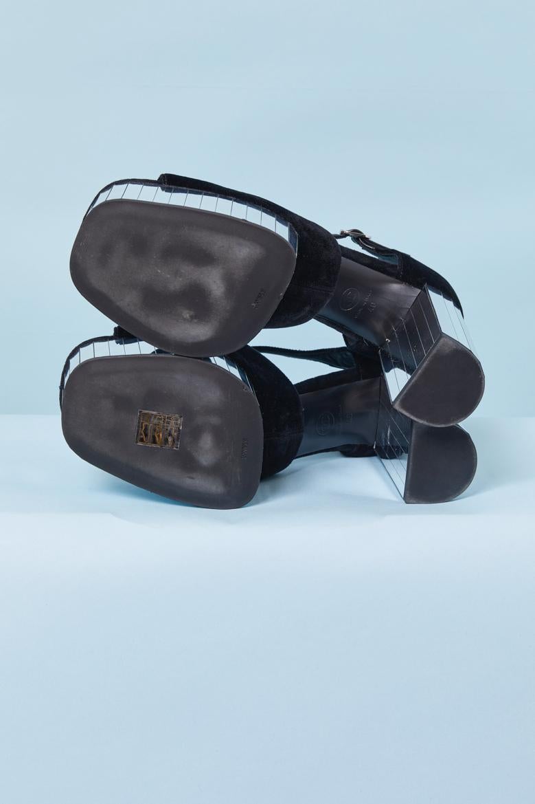 Sandali in velluto nero e plateforme a specchio Chanel in vendita 2