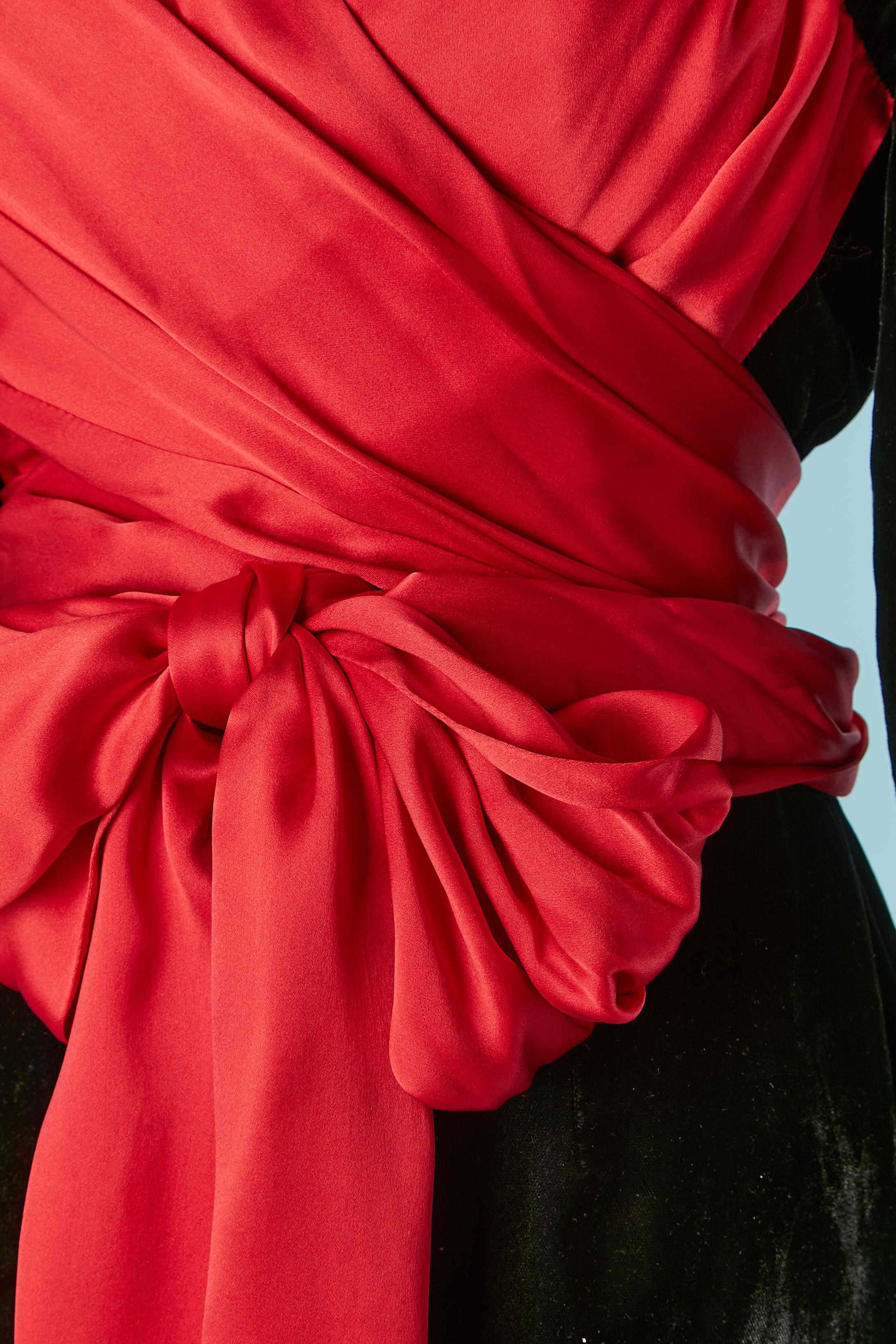 Black velvet and red silk satin bust LANVIN In Excellent Condition For Sale In Saint-Ouen-Sur-Seine, FR