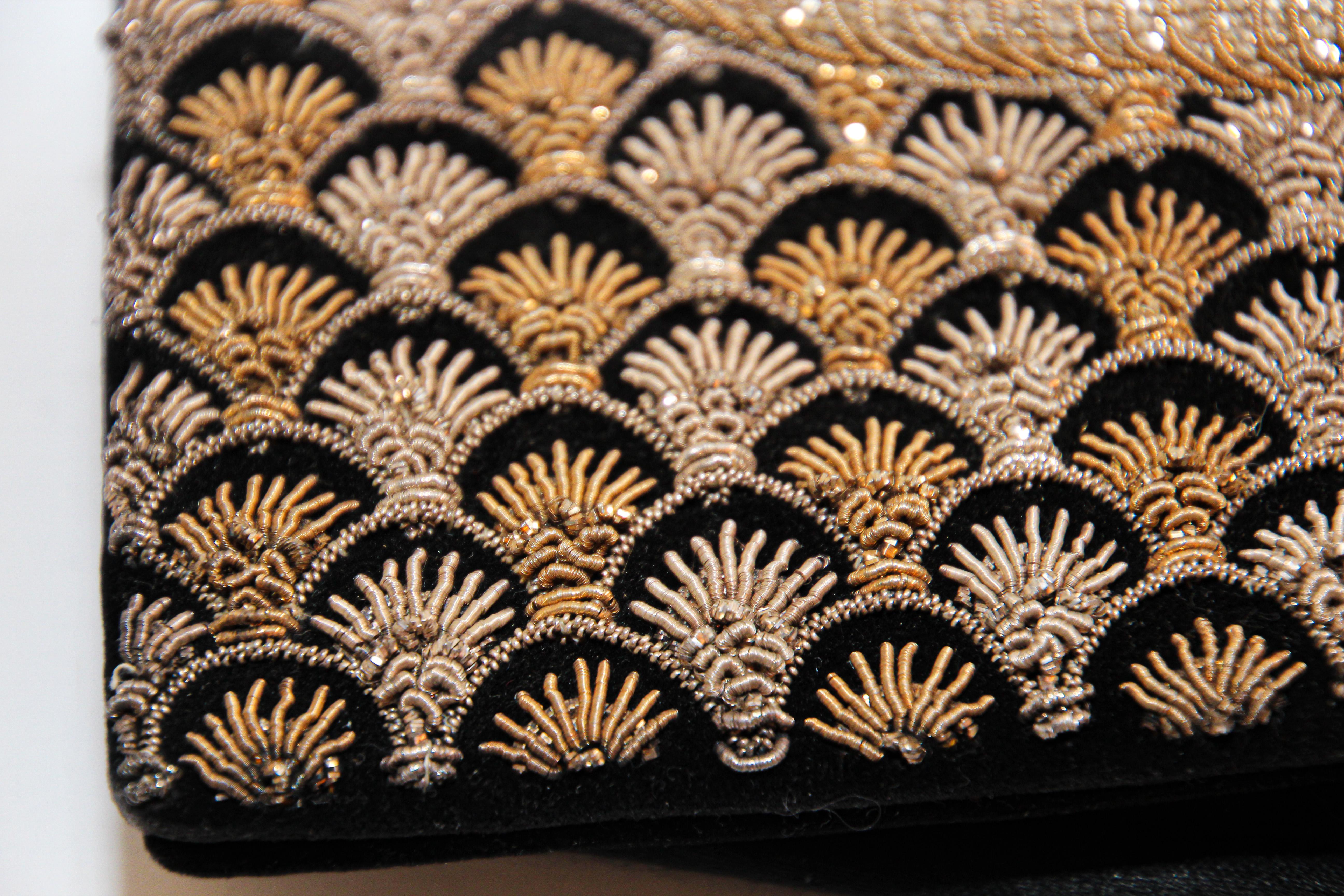 Black Velvet and Silk Embroidered 1960s Zardozi Zari Gemstone Clutch, India 4