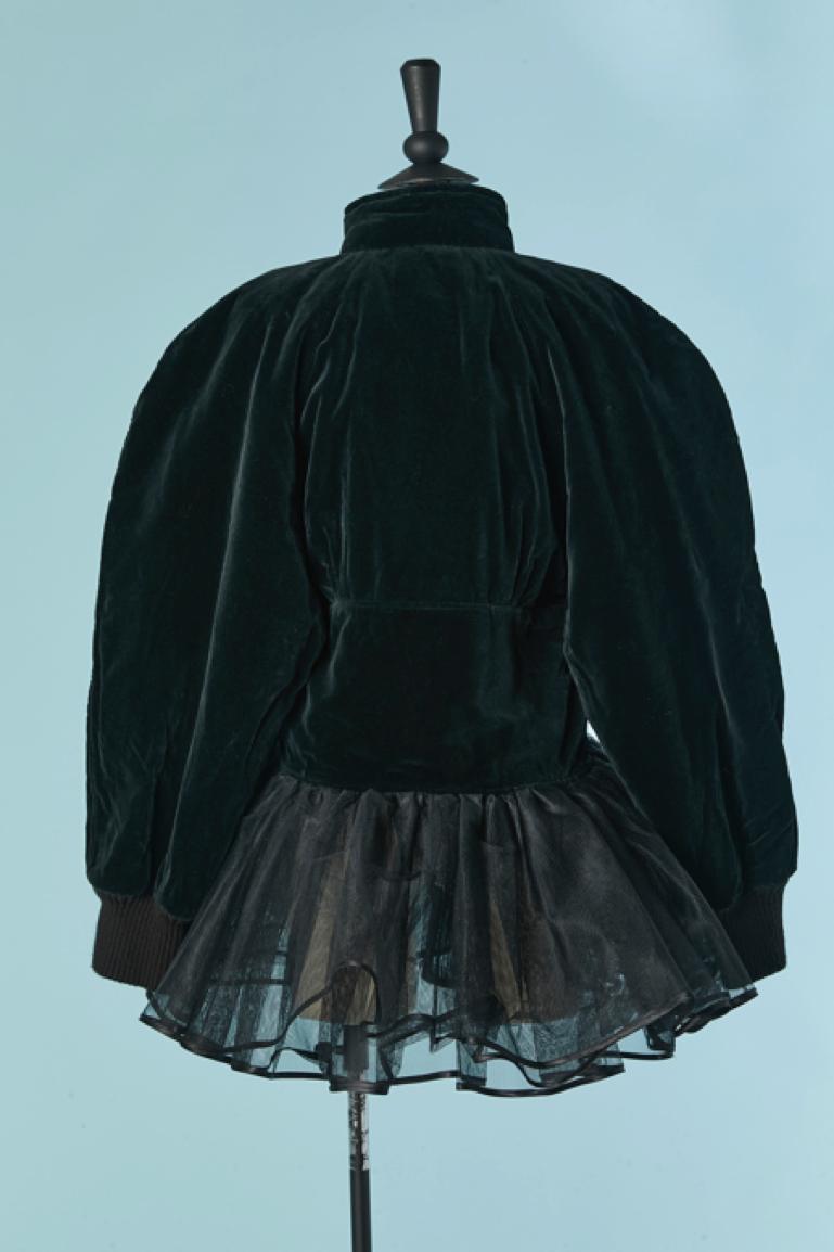 Terciopelo negro  y chaqueta de tul rígido Jean-Remy Daumas en venta 1
