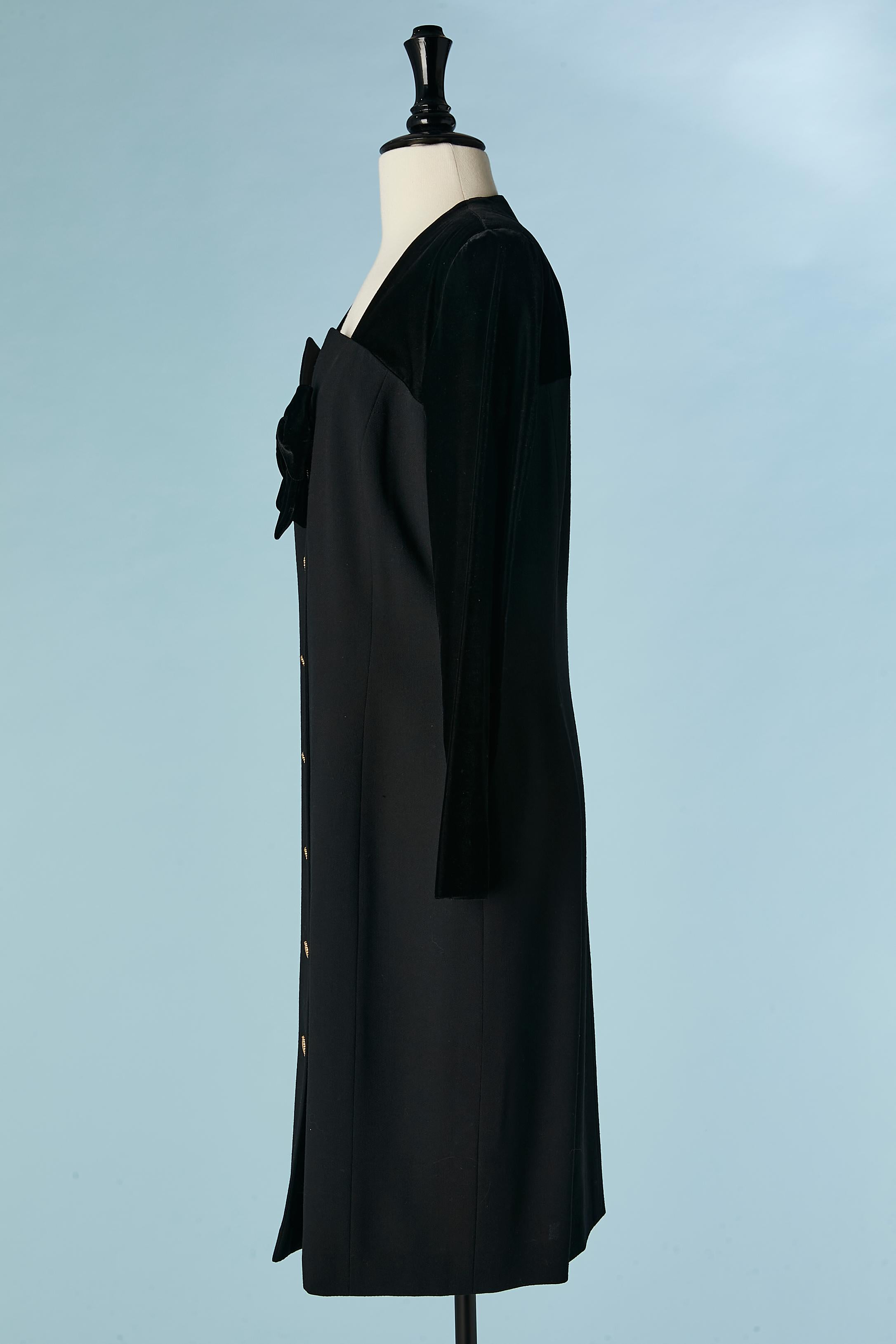 Schwarzes Cocktailkleid aus Samt und Wolle Escada Couture ca. 1980er Jahre Damen im Angebot