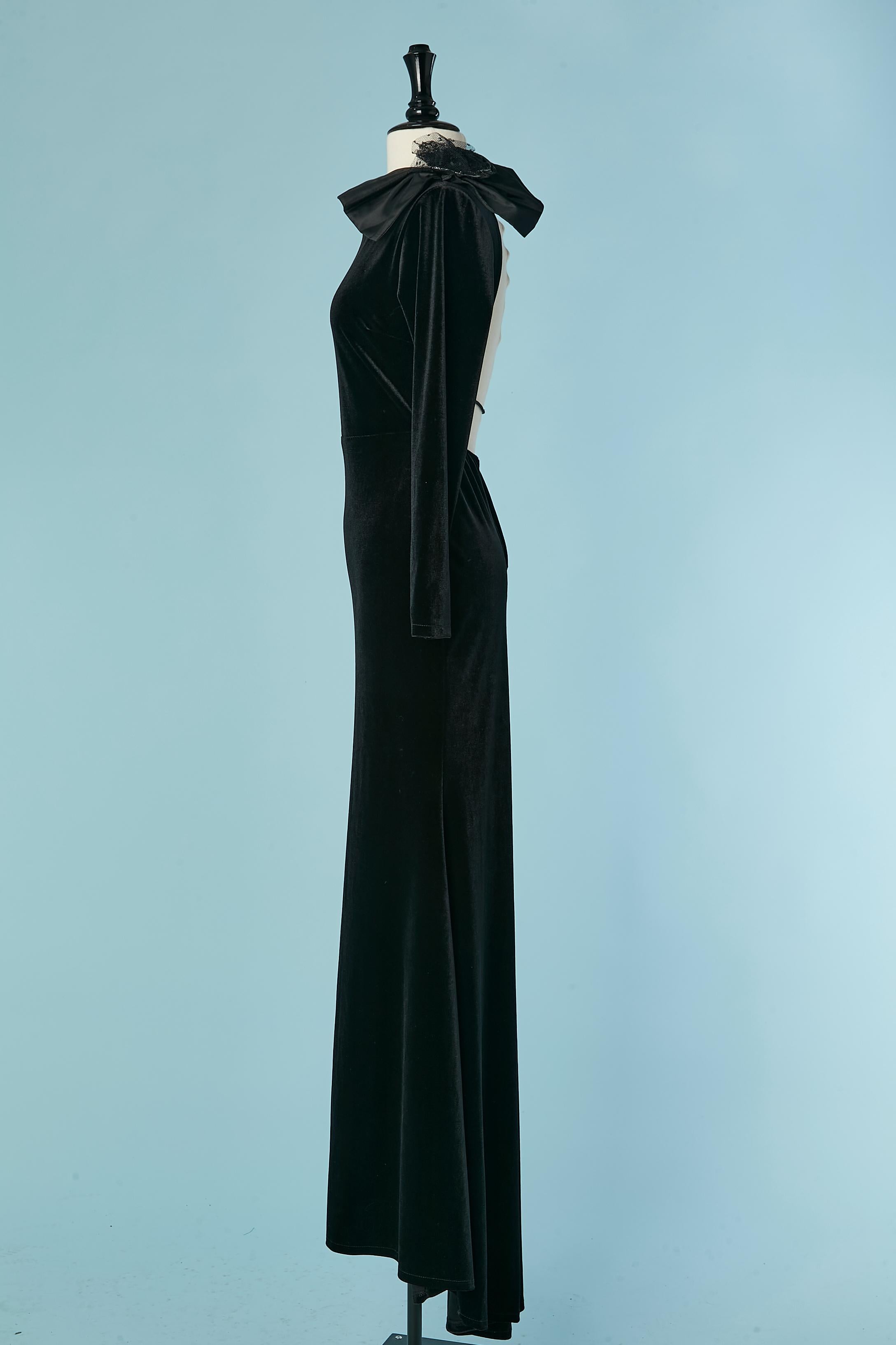 Women's Black velvet backless evening dress with bow on the shoulder Christian Dior For Sale