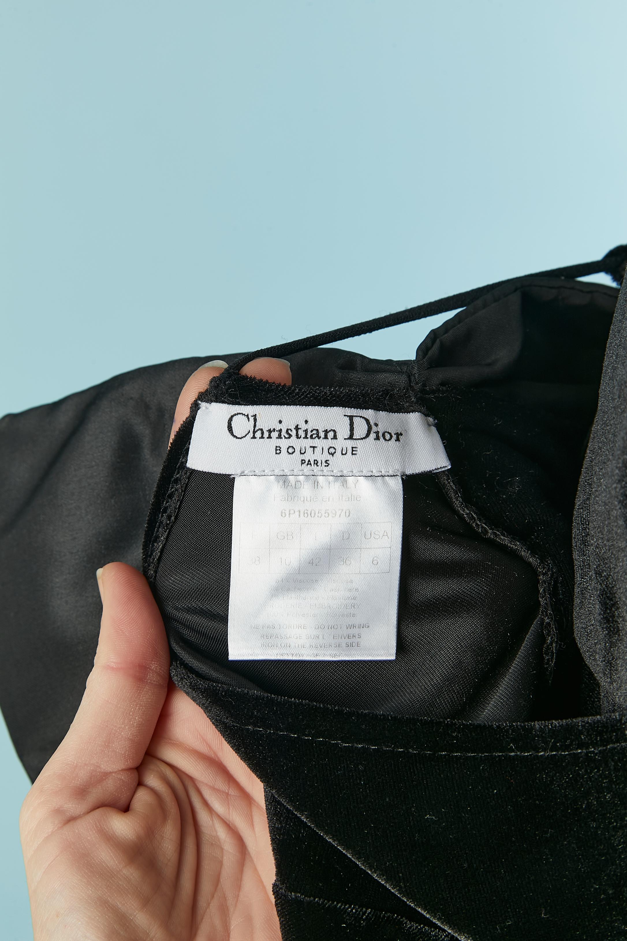 Black velvet backless evening dress with bow on the shoulder Christian Dior For Sale 5