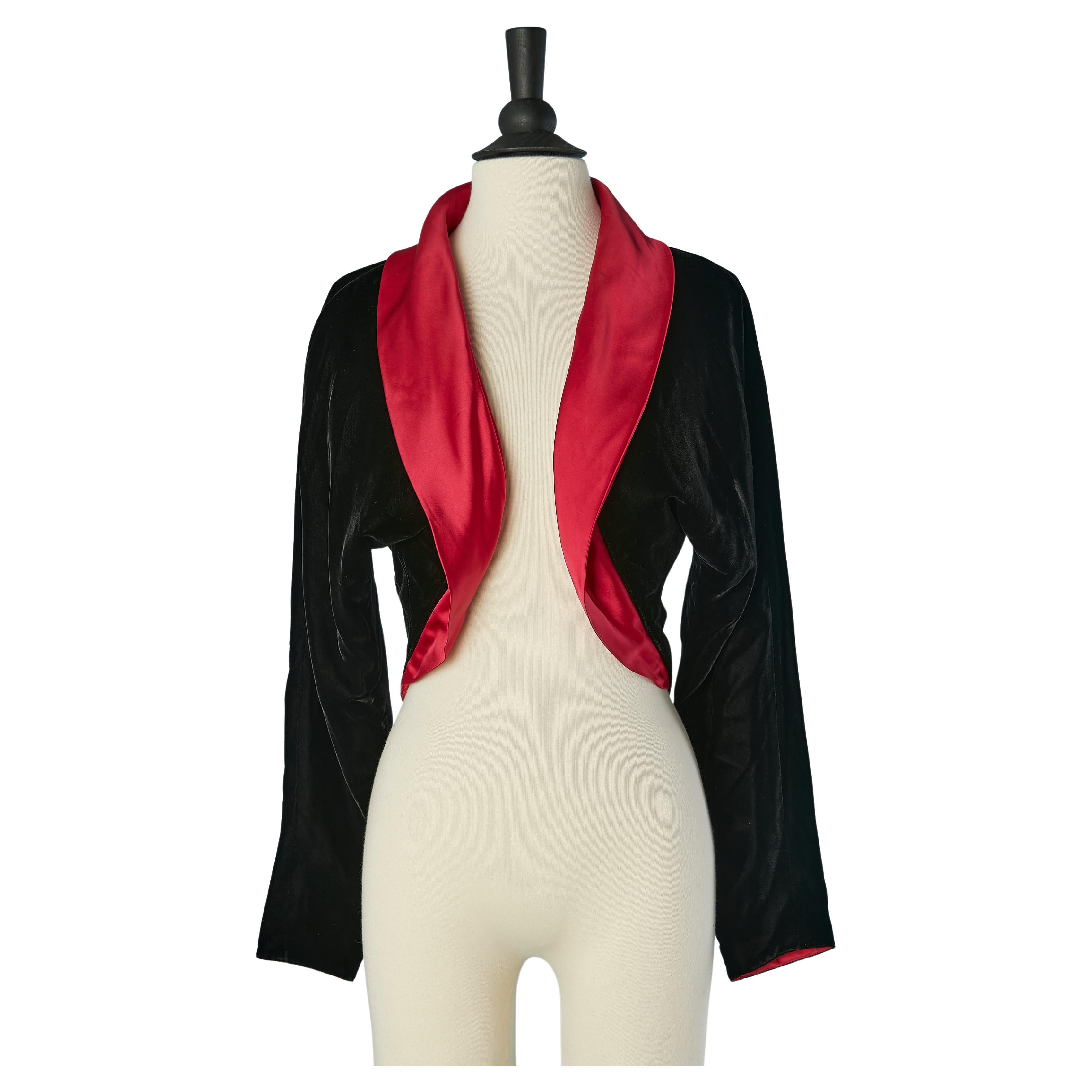 Black velvet boléro with rubis red satin lining and collar Guy Laroche