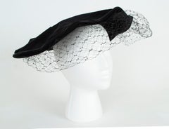 Black Velvet Bubble Veil Clamshell Saucer Hat with Provenance – O/S, 1930s