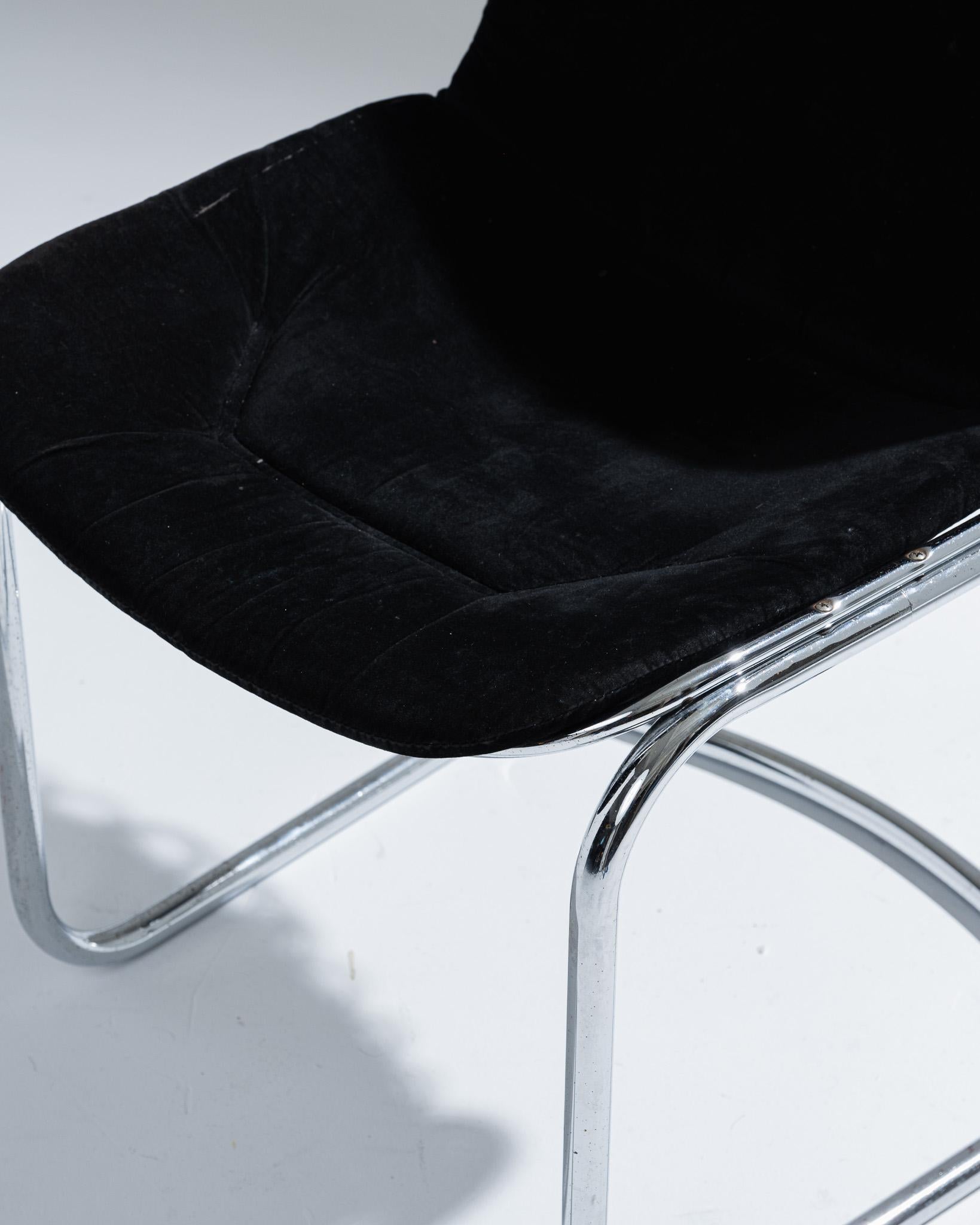 Schwarzer Samtstuhl, Gastone Rinaldi, 1970er Jahre im Angebot 6