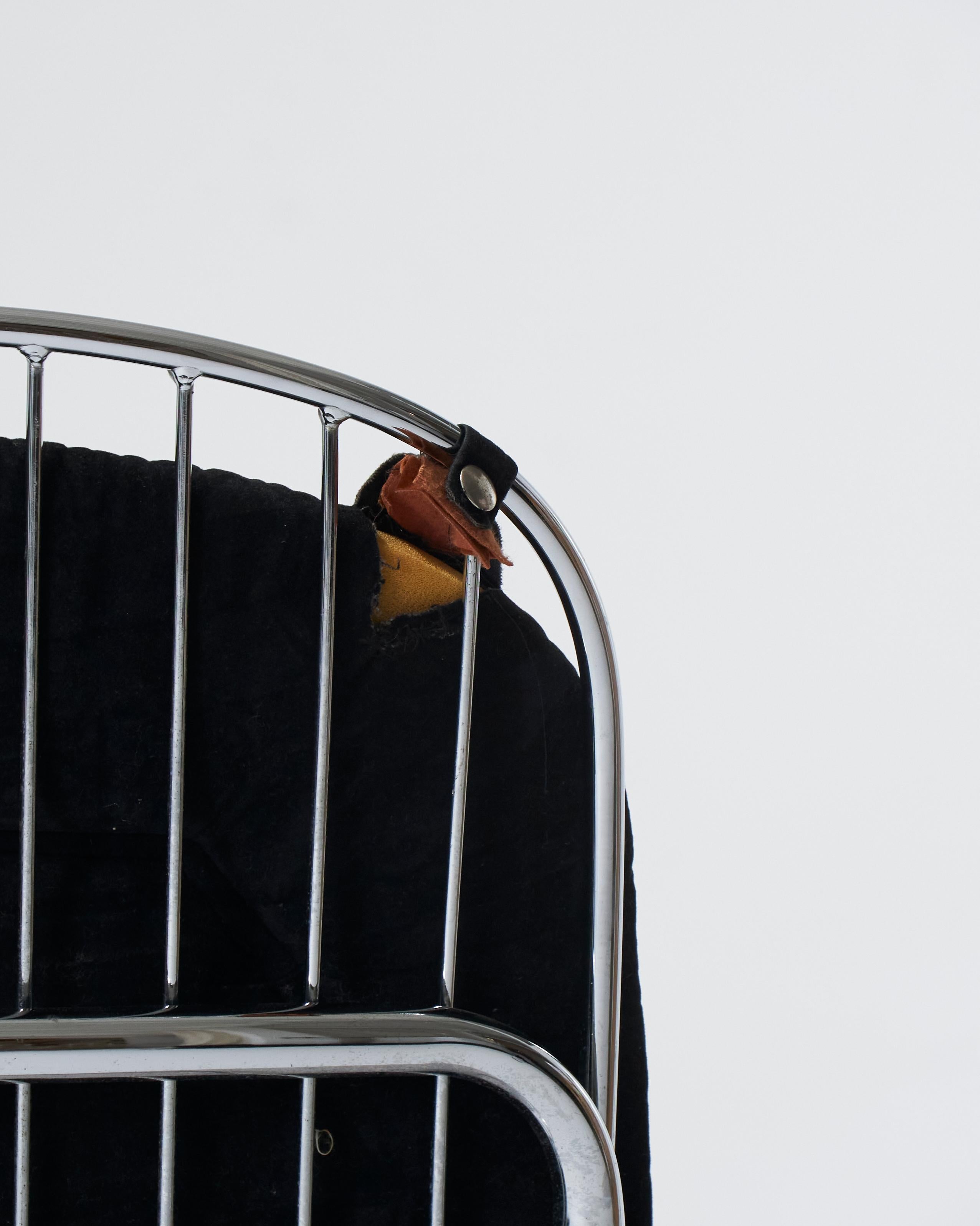 Black velvet chair with tubular chrome base by Gastone Rinaldi, 1970s For Sale 6