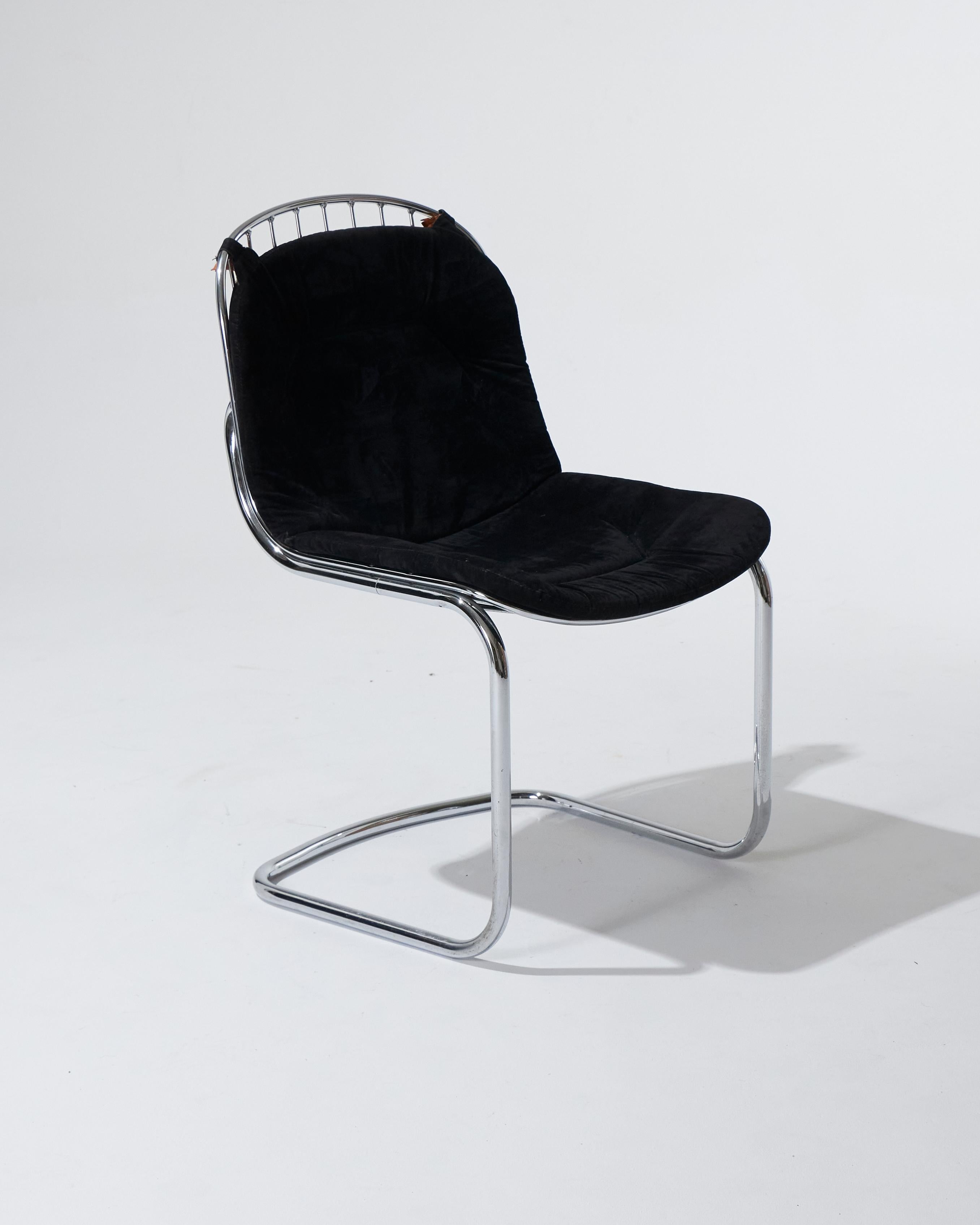 Black velvet chair with tubular chrome base by Gastone Rinaldi, 1970s For Sale 9