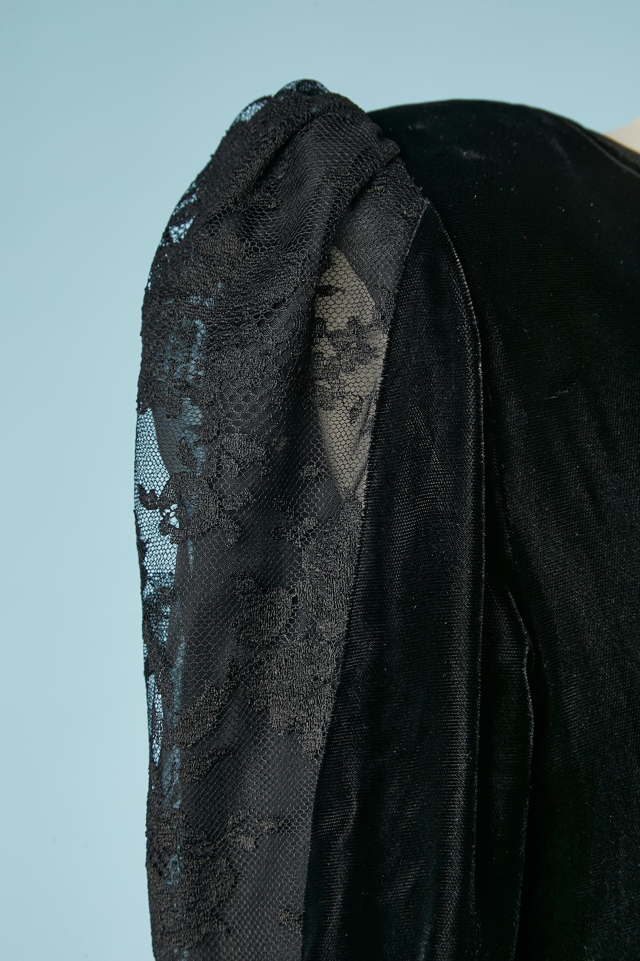 Women's Black velvet cocktail dress with a deep V lace neckline Valentino Boutique For Sale