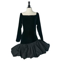 Schwarzes Samt-Cocktailkleid mit Ballon unten Saint Laurent Rive Gauche H/W 1988