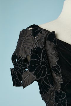 Black velvet cocktail dress with flowers appliqué on both side Loris Azzaro