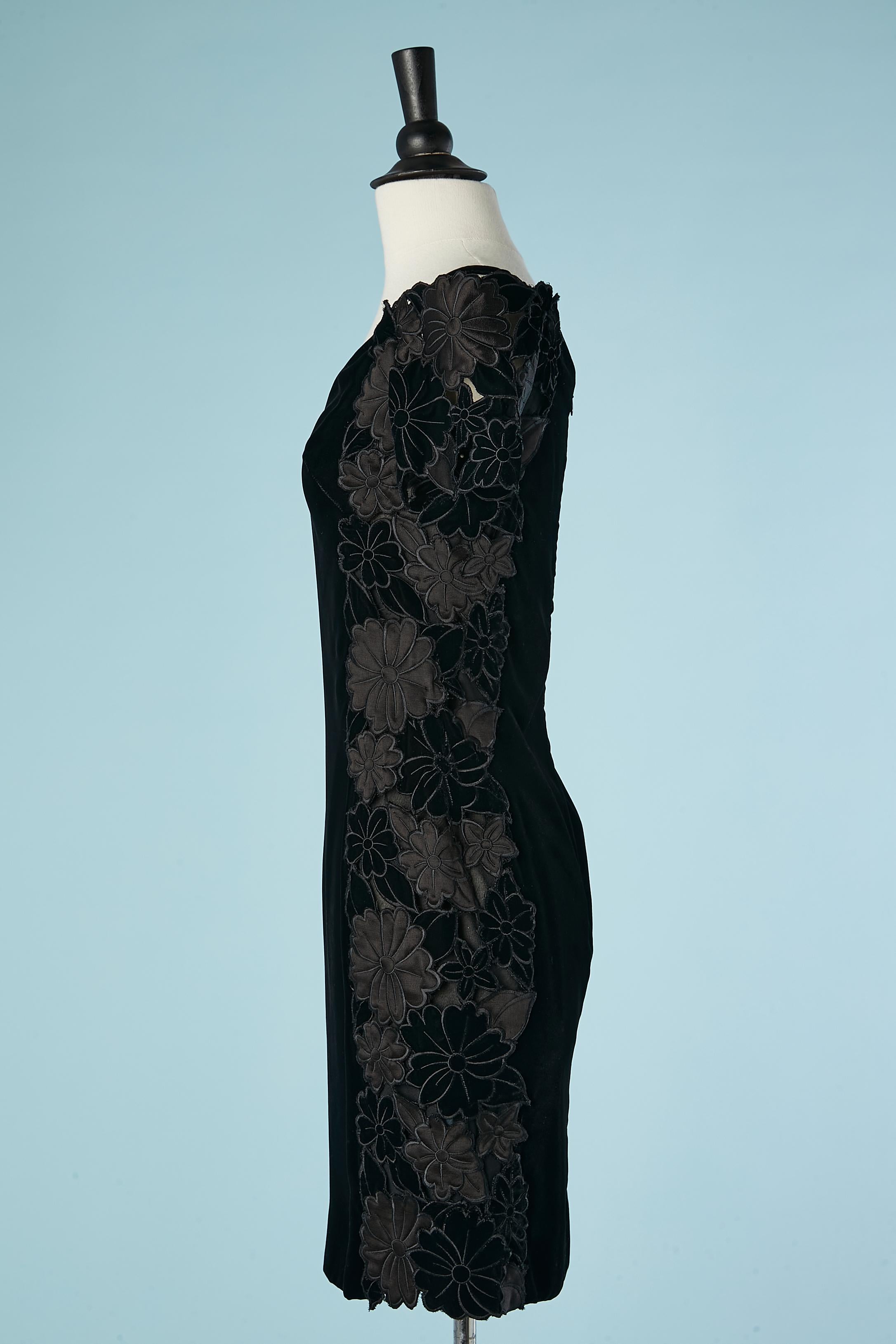 Women's Black velvet cocktail dress with flowers appliqué on both side Loris Azzaro  For Sale