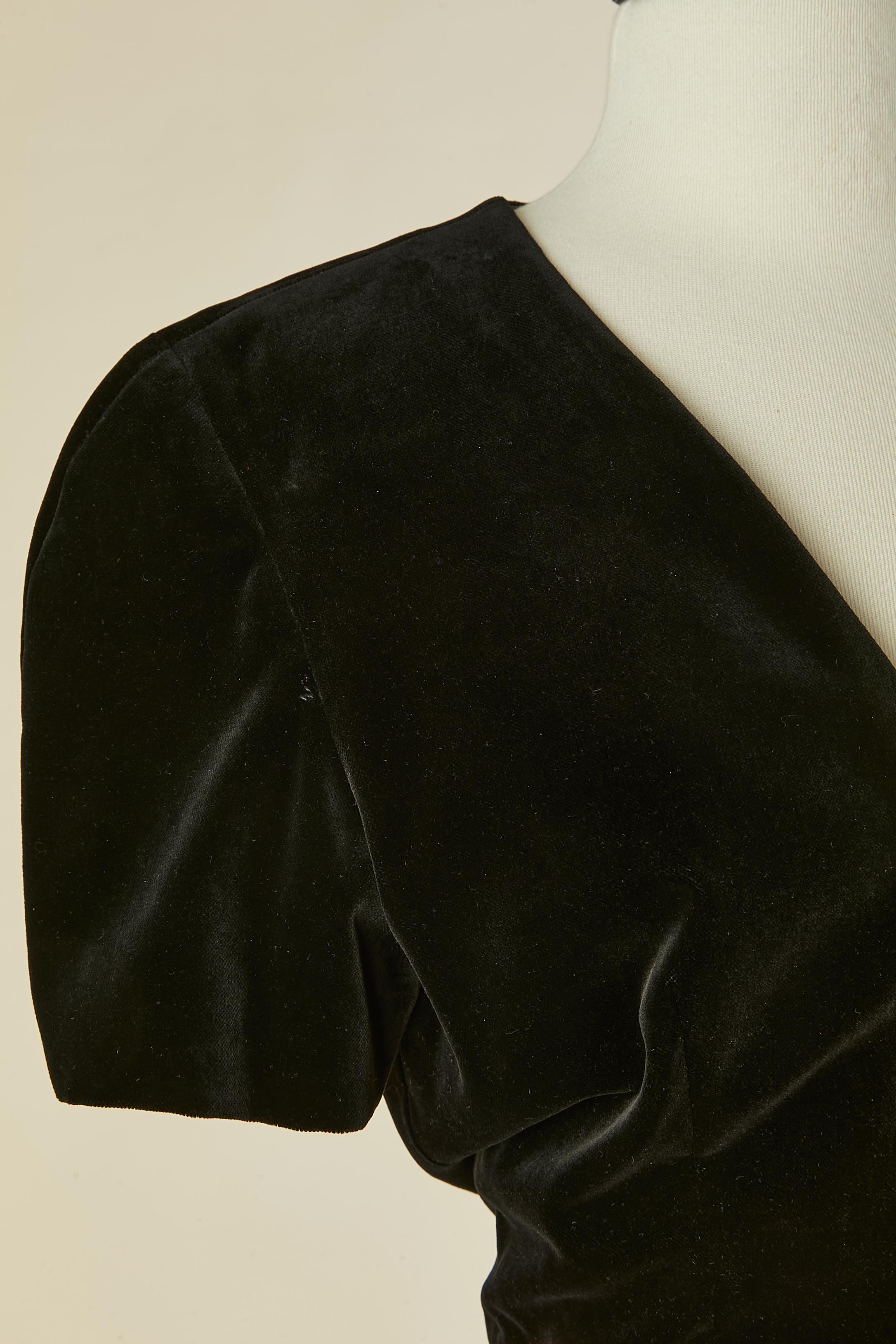 Rouge Robe de cocktail en velours noir avec nœud drapé en satin de soie rose Guy Laroche en vente