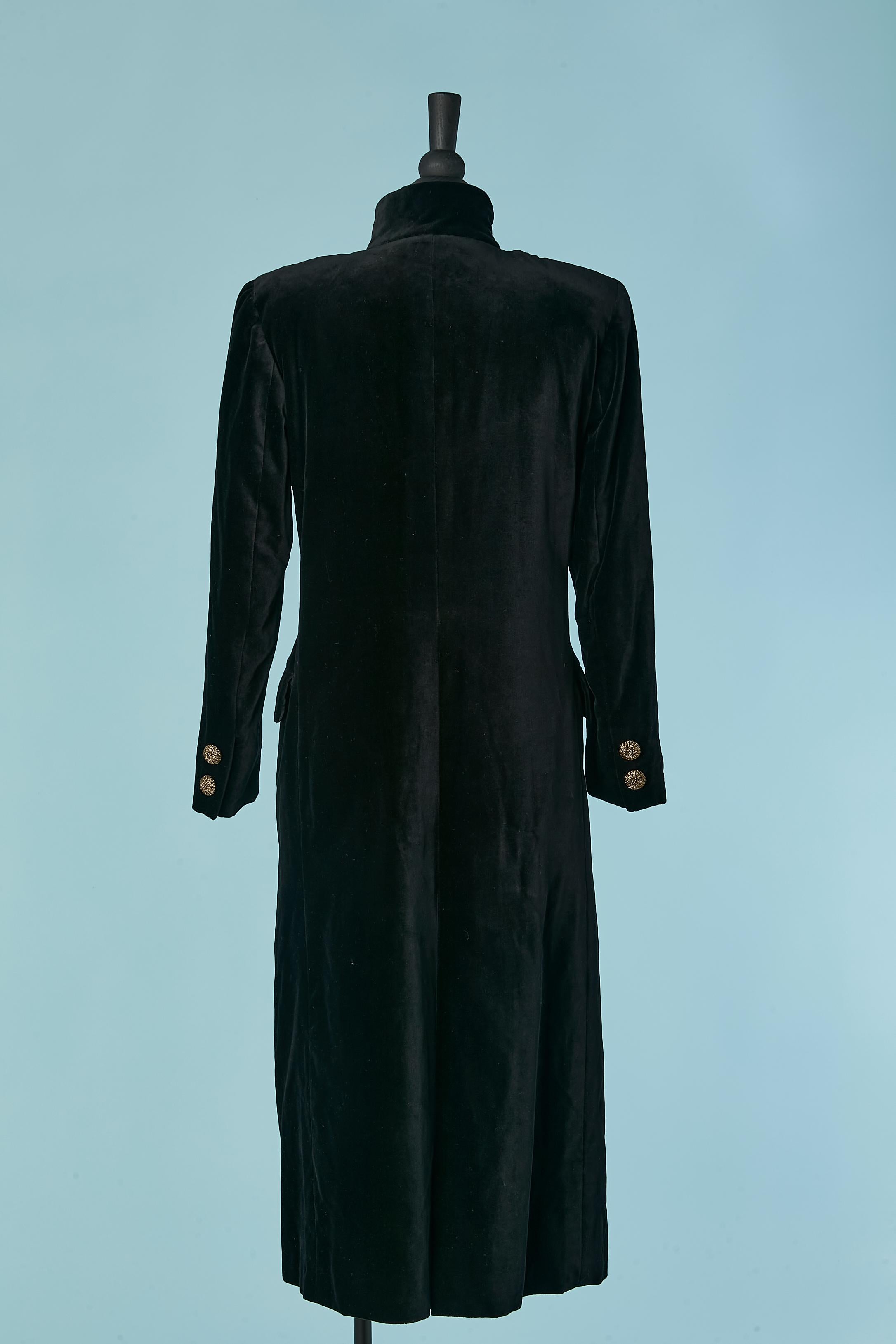 Black velvet double-breasted coat with gold lurex button Rossana Creazioni For Sale 2