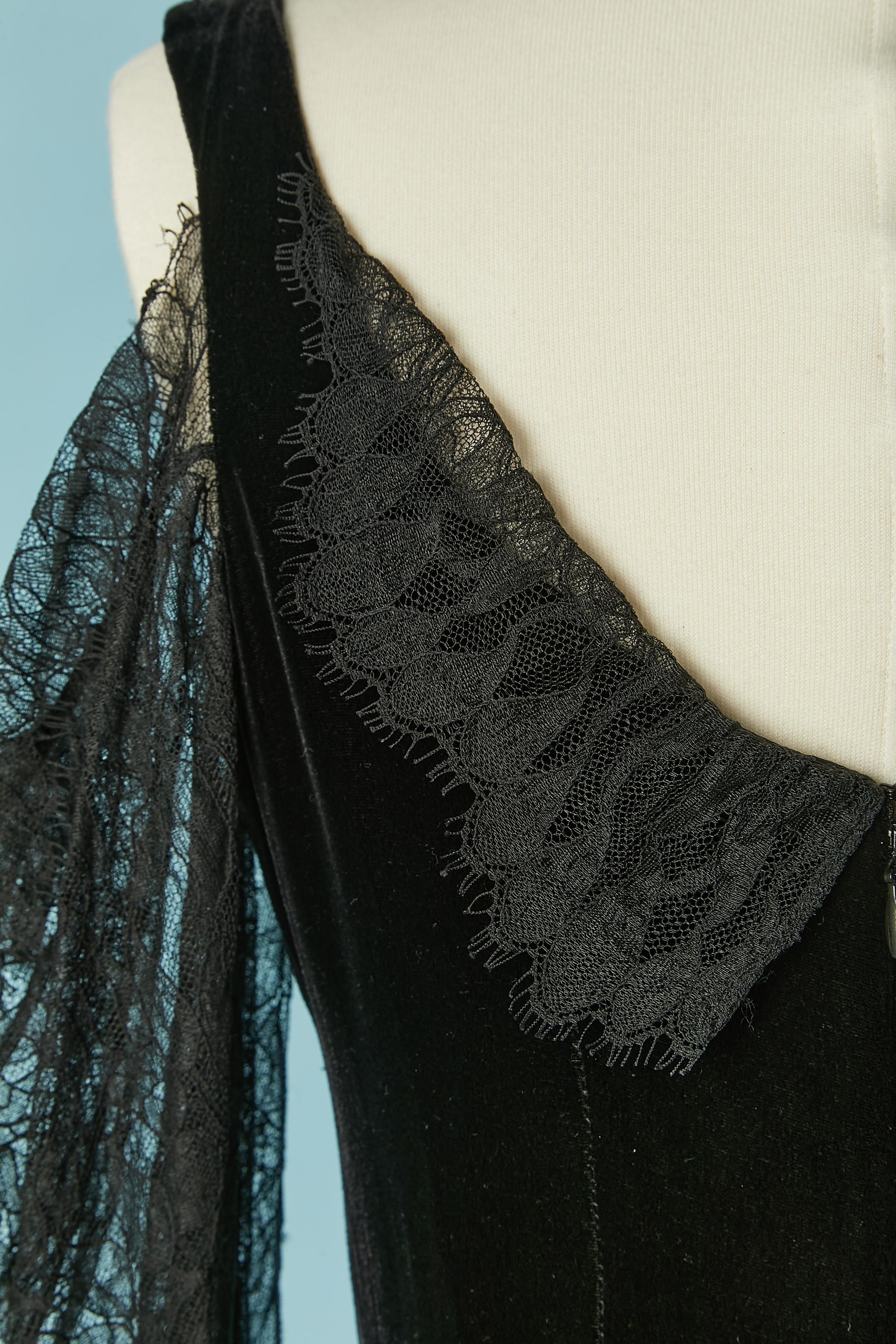 Vestido de noche de terciopelo negro con mangas y escote de encaje Fernando SANCHEZ en venta 2