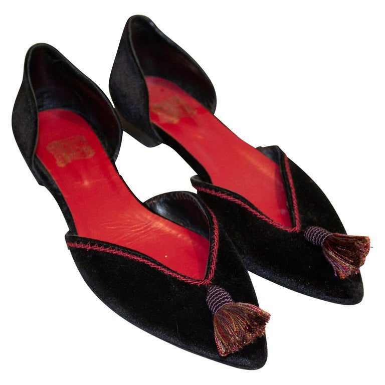 velvet flat shoes